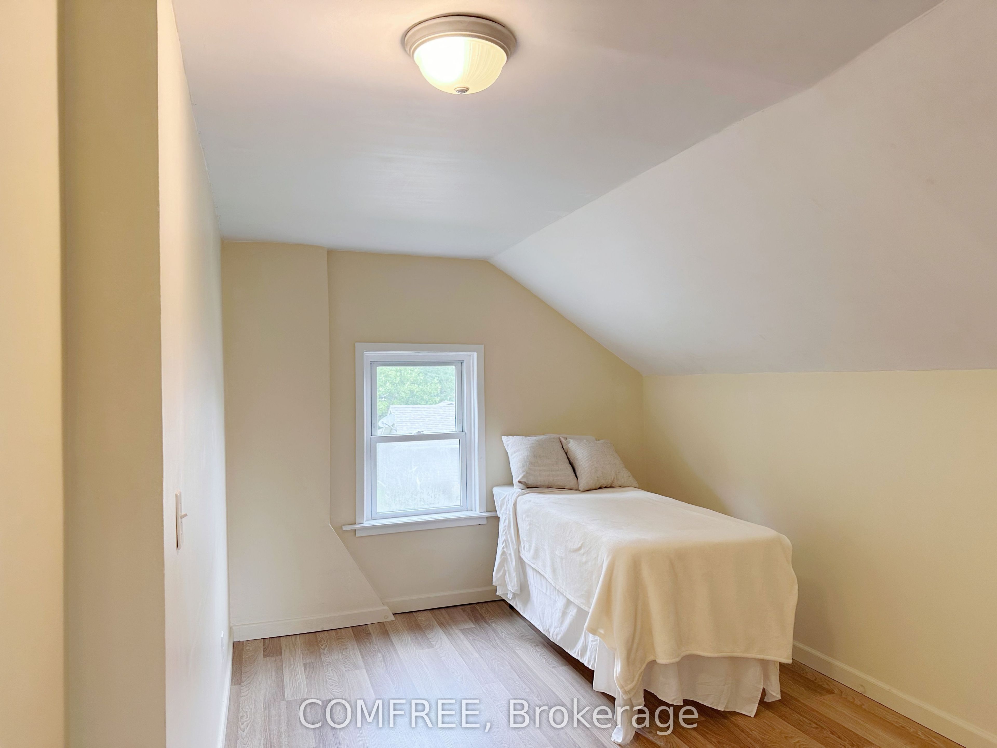1657 Elgin Street Property Photo 21