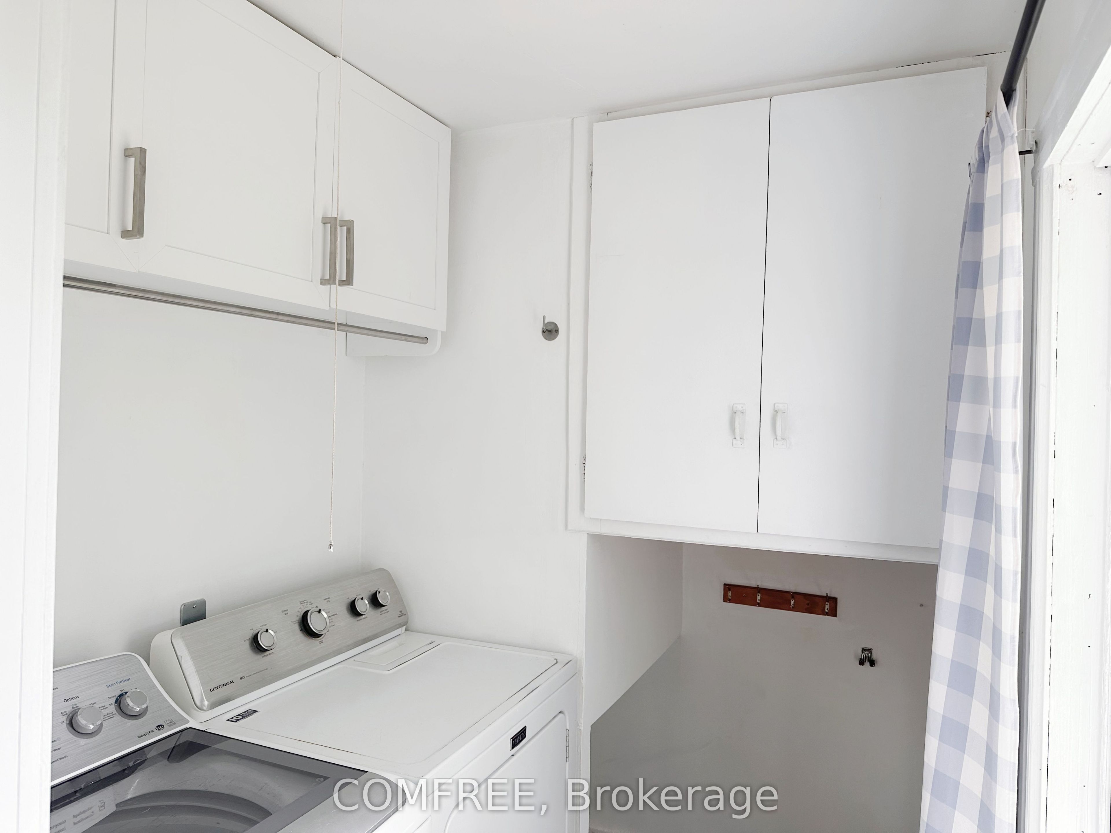 1657 Elgin Street Property Photo 22