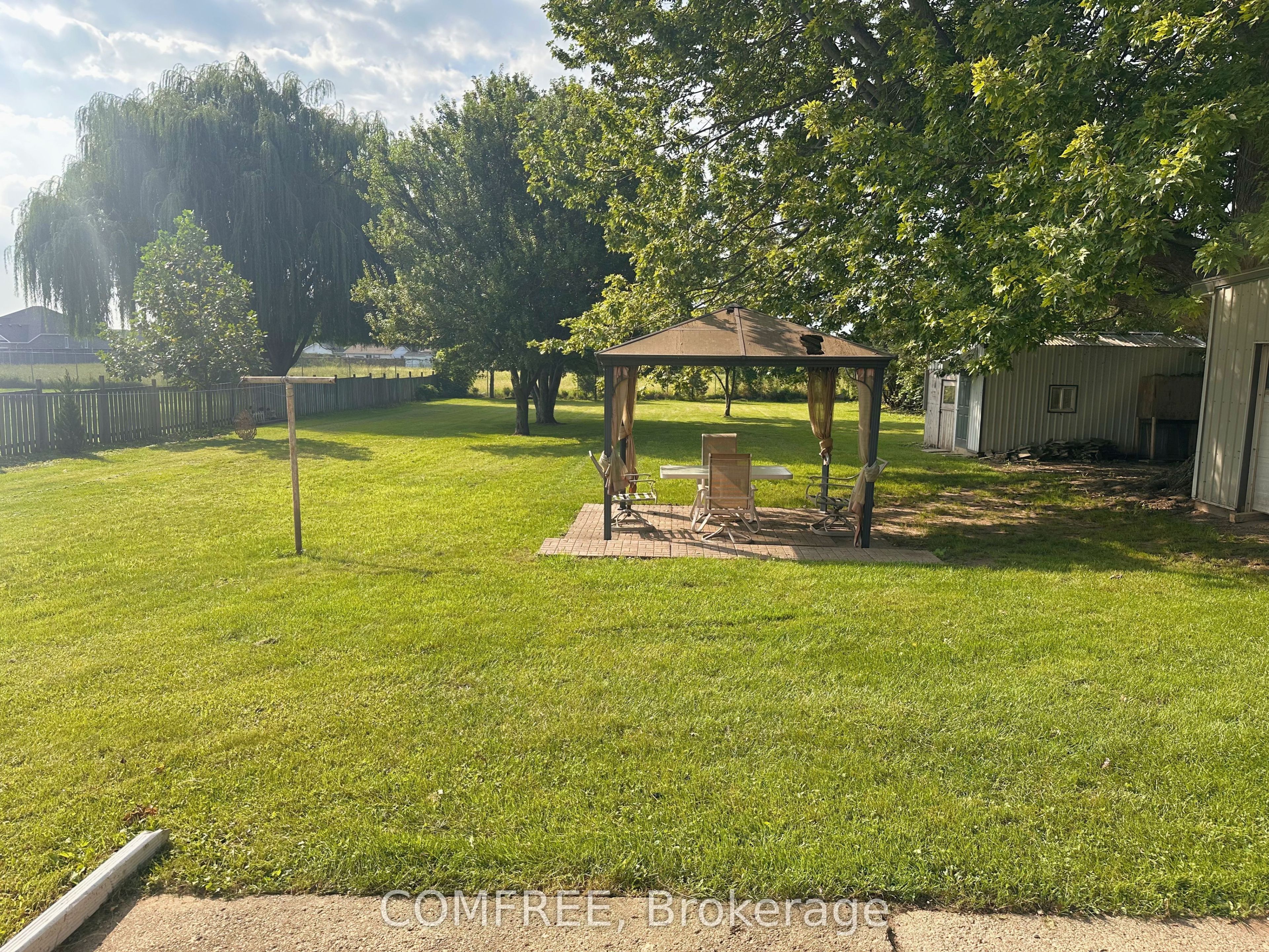 1657 Elgin Street Property Photo 33