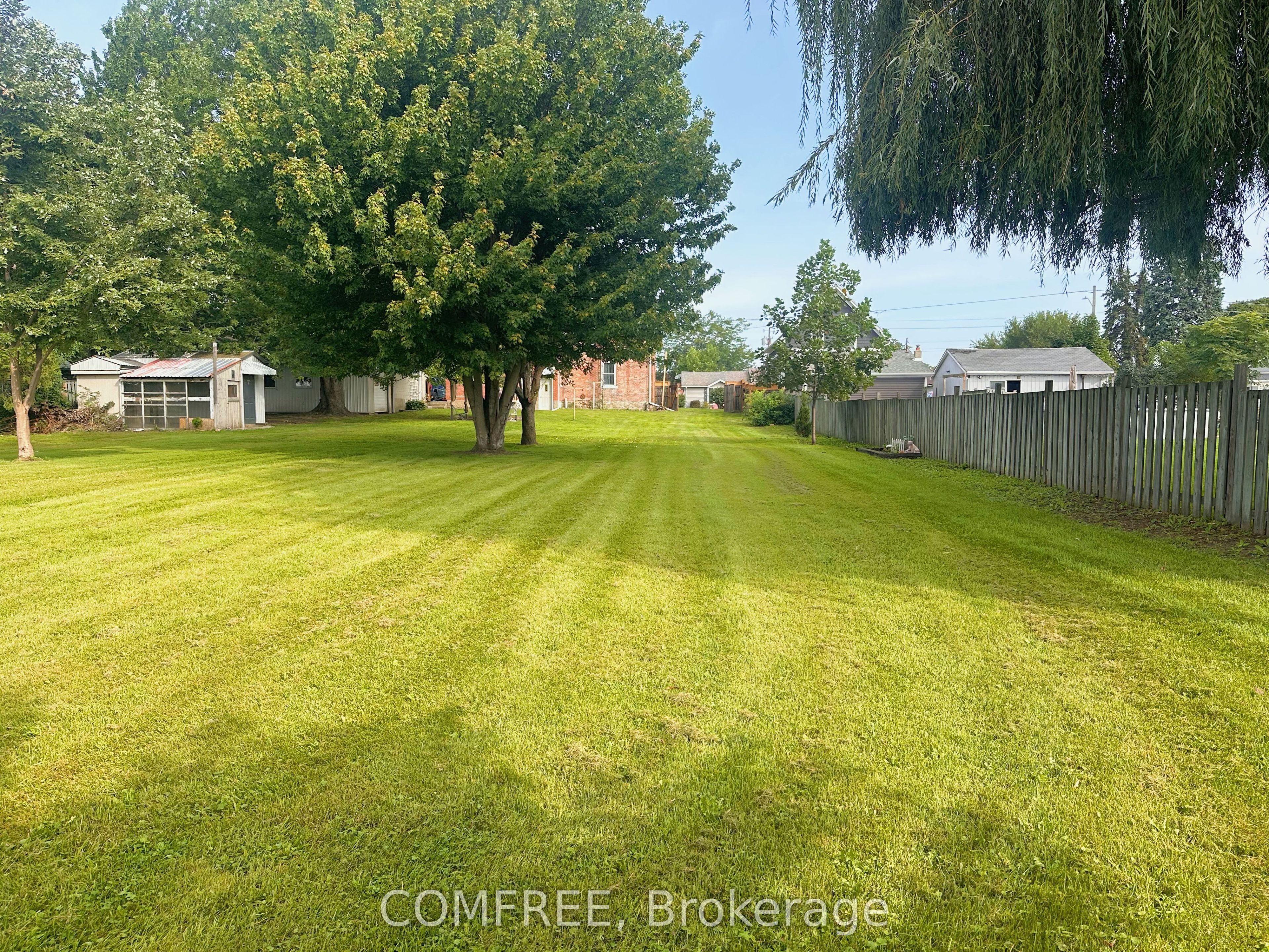 1657 Elgin Street Property Photo 34