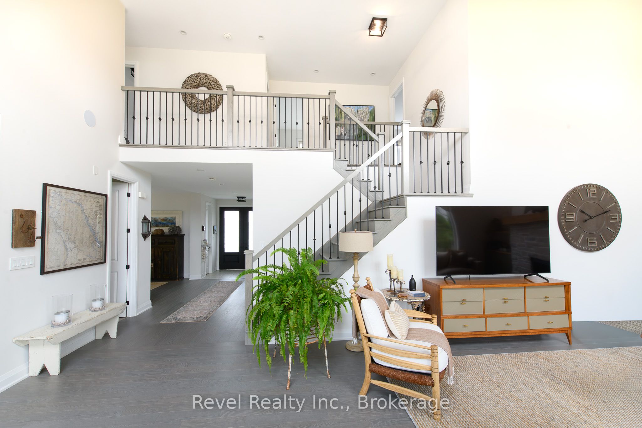 101 Reed Way Property Photo 8