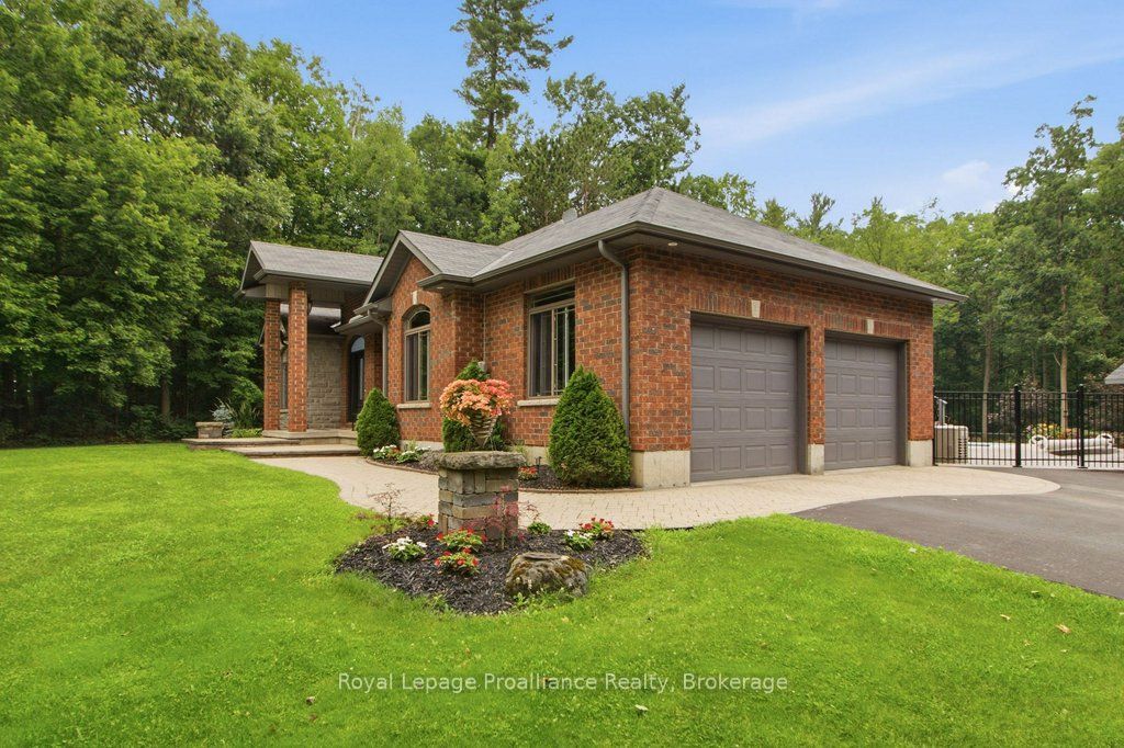 52 Oak Ridge Drive Property Photo 4
