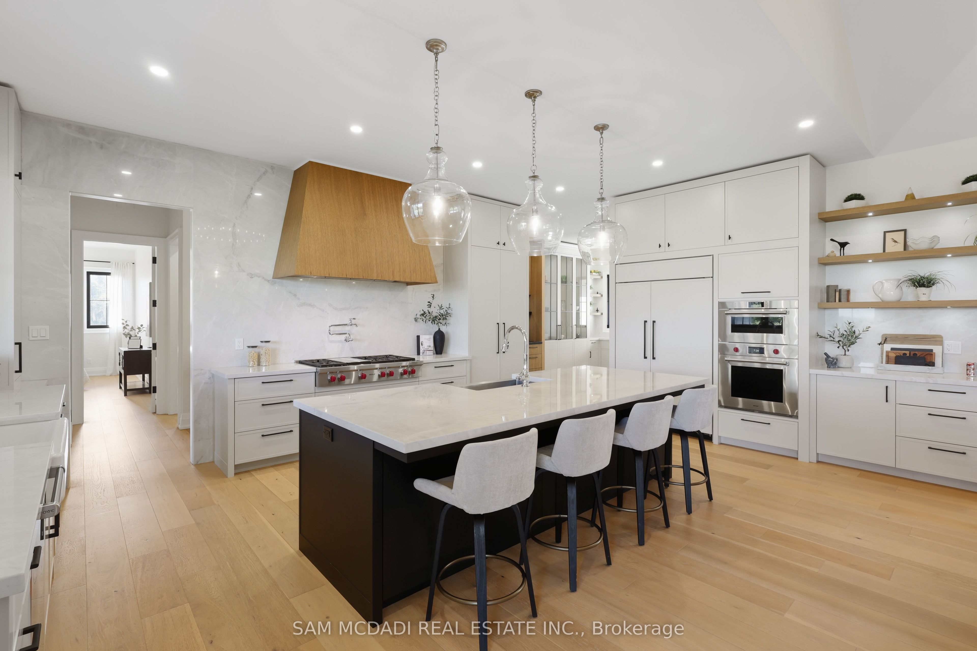 5020 First Line Property Photo 10
