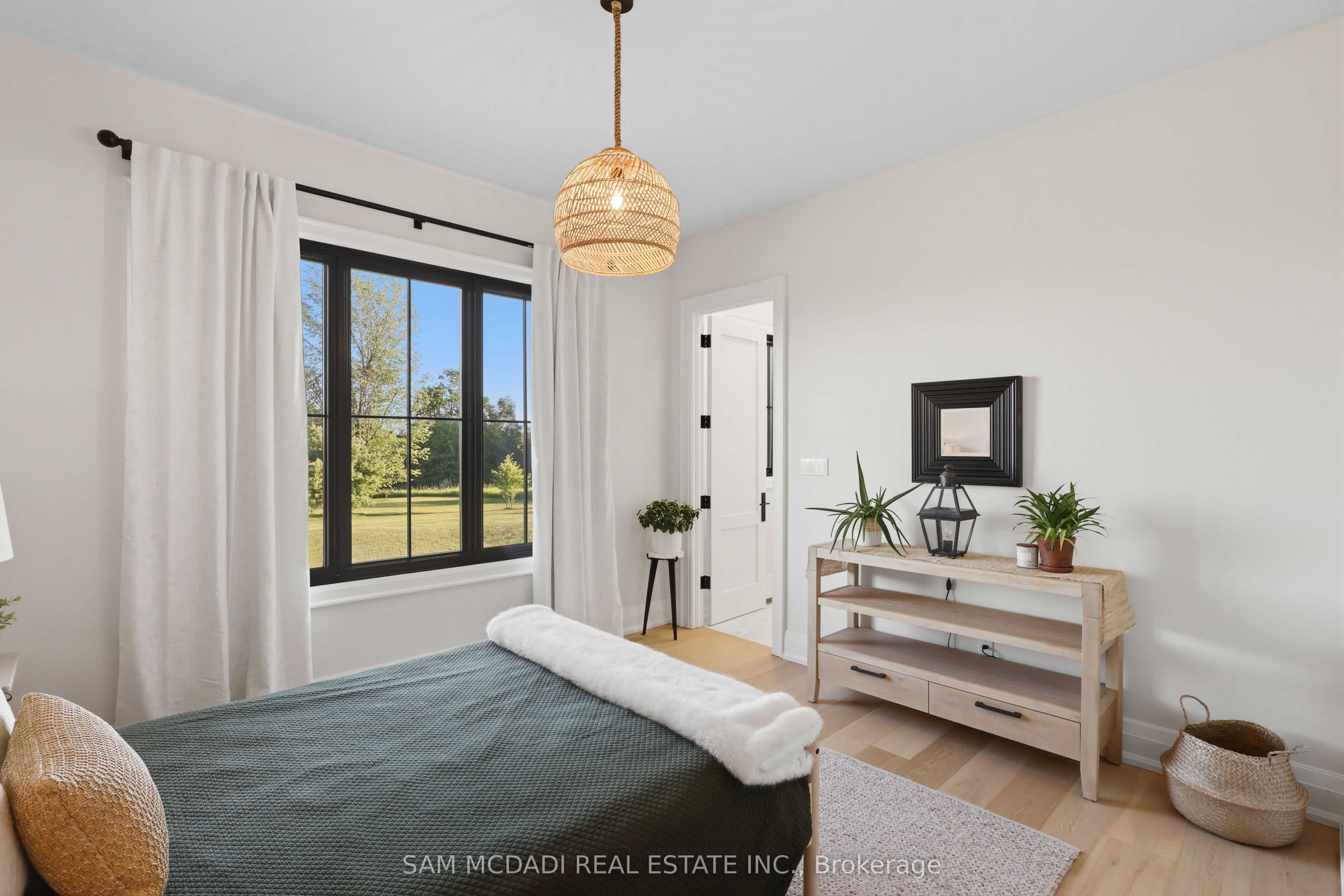 5020 First Line Property Photo 18