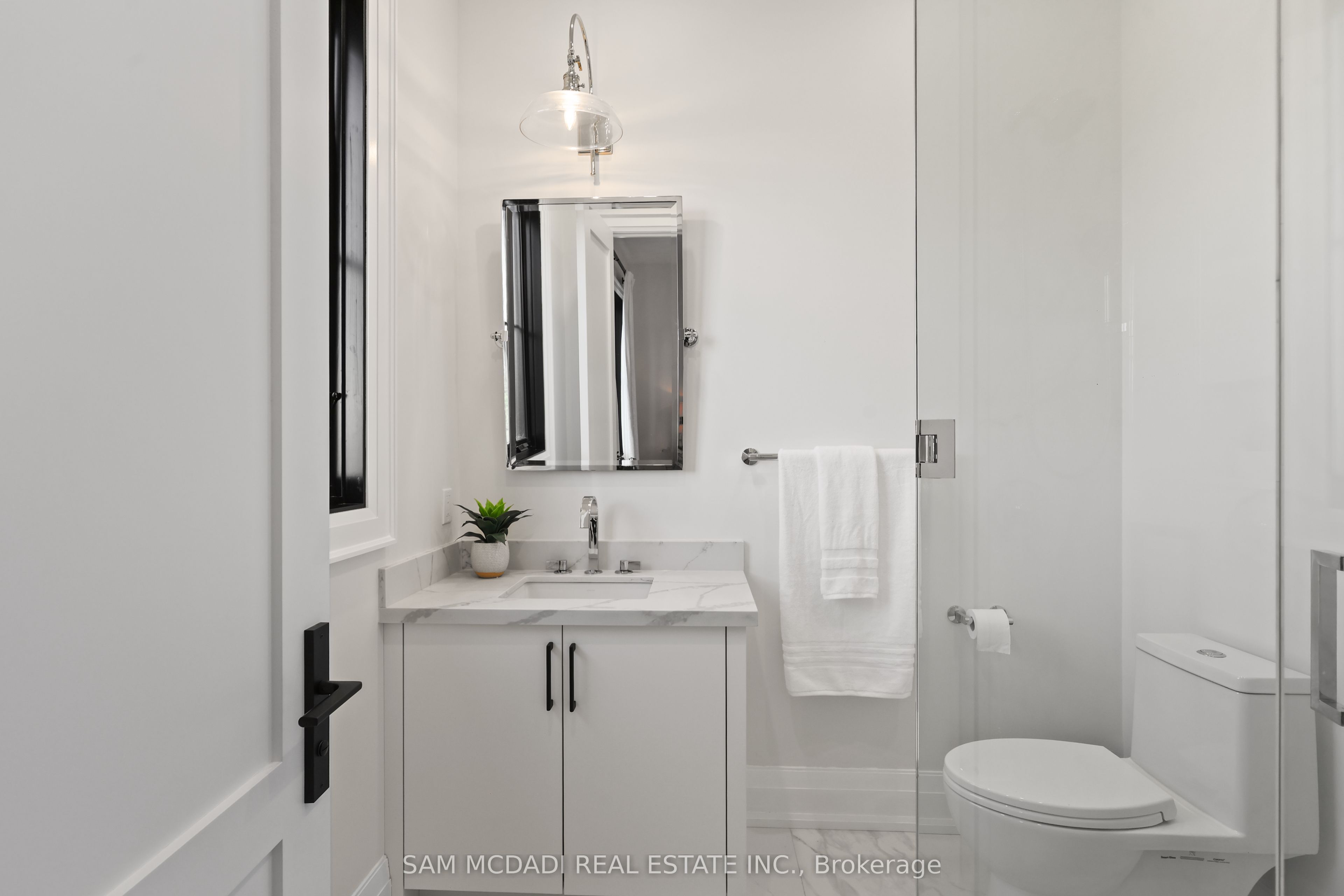 5020 First Line Property Photo 19