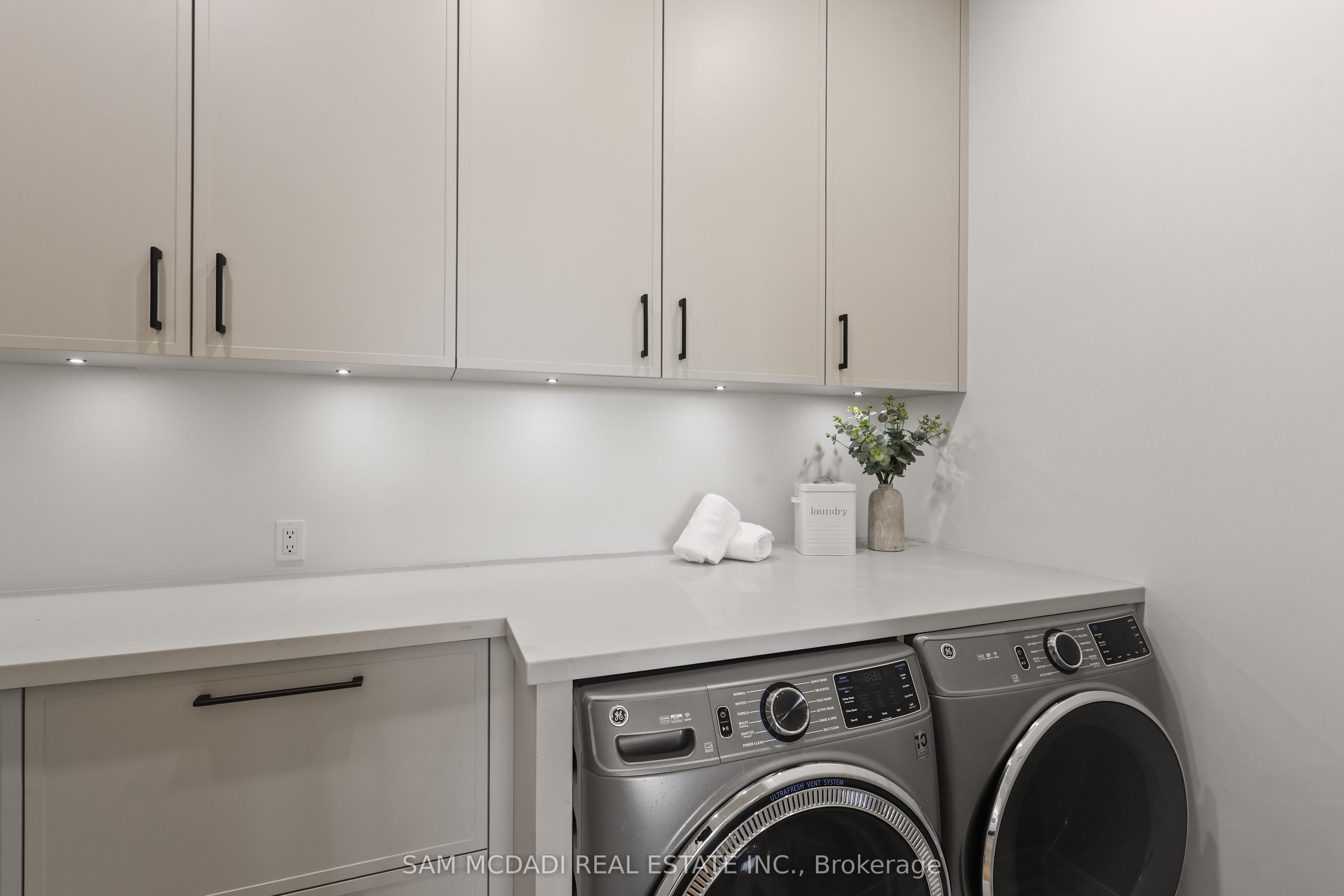 5020 First Line Property Photo 26