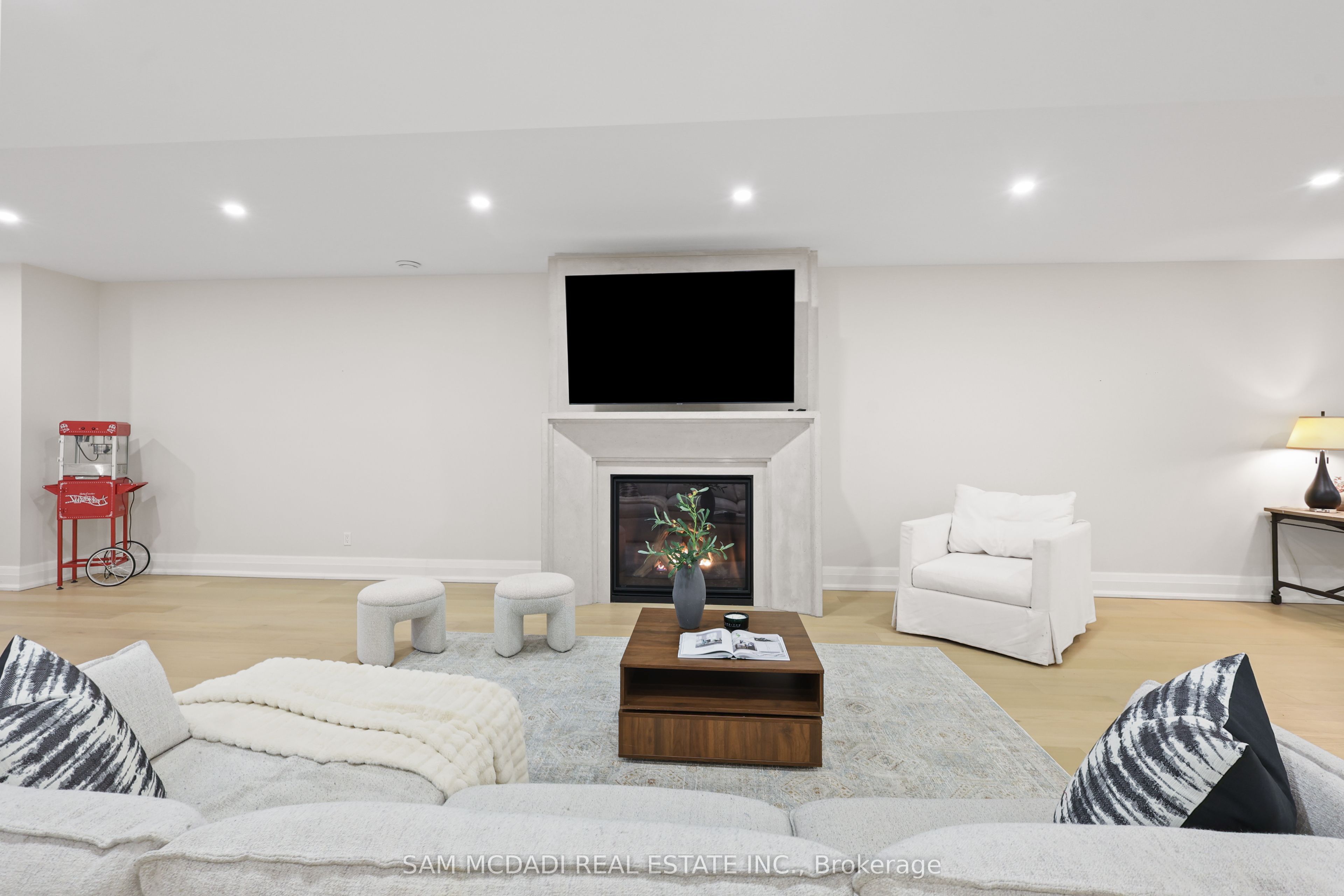5020 First Line Property Photo 35