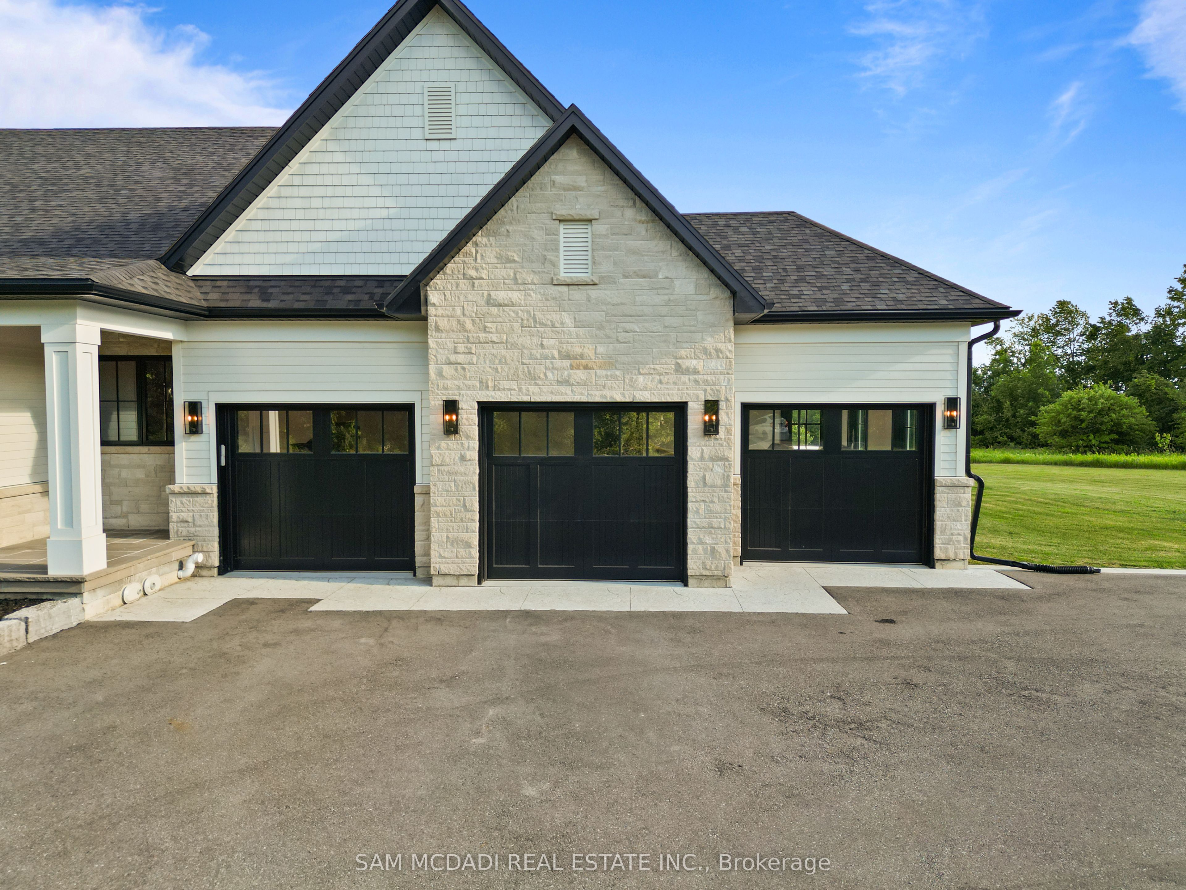 5020 First Line Property Photo 46