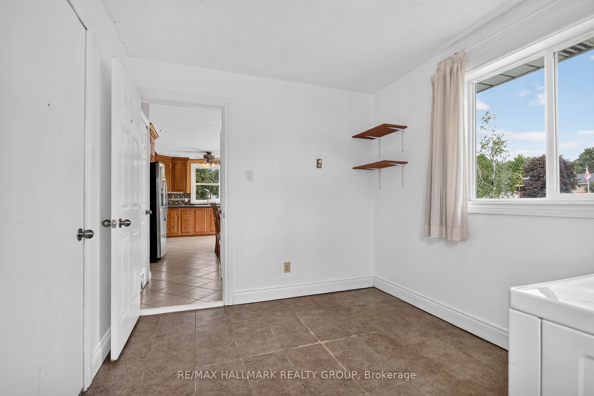 28 Second Street Property Photo 16