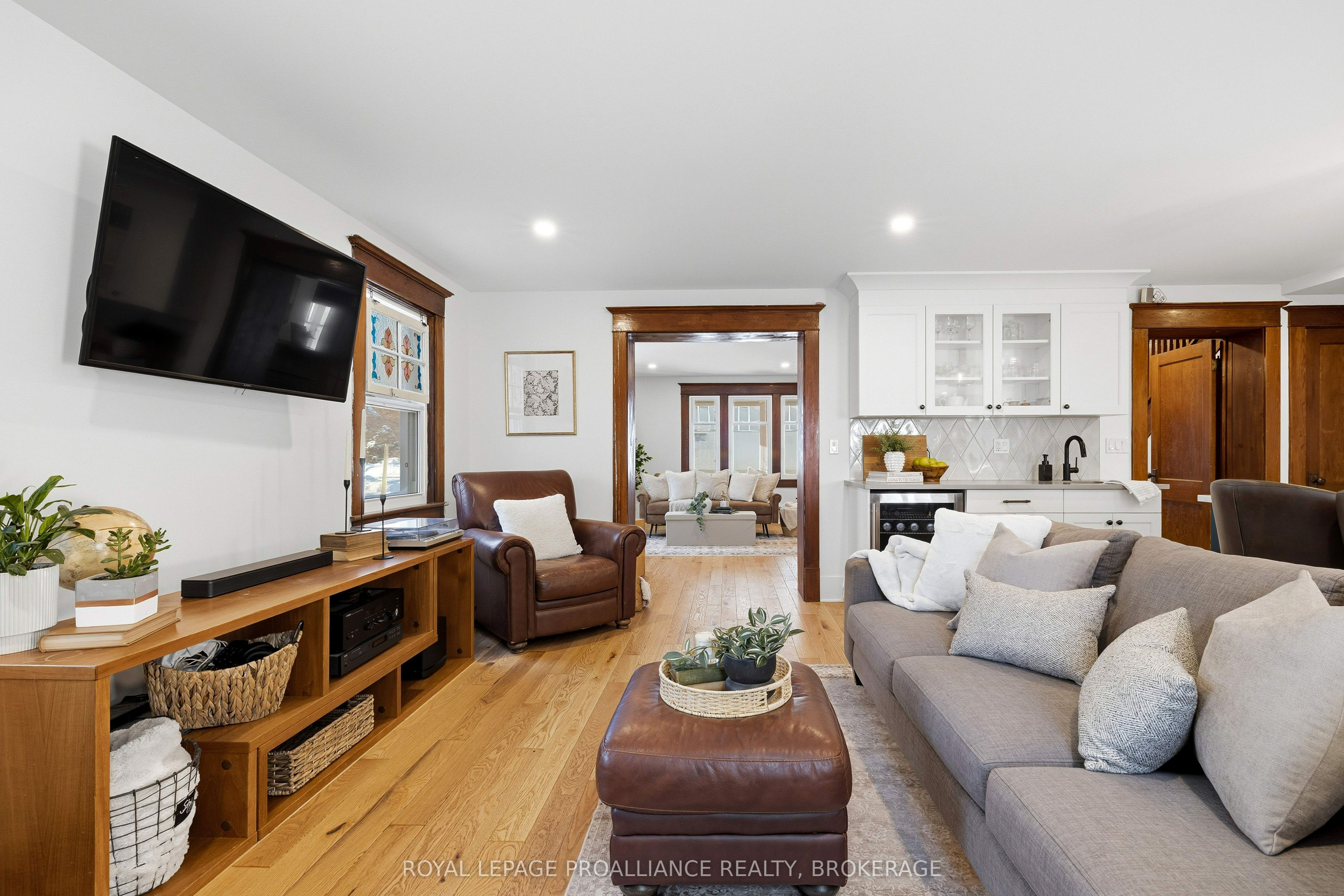 125 Pine Street Property Photo 12