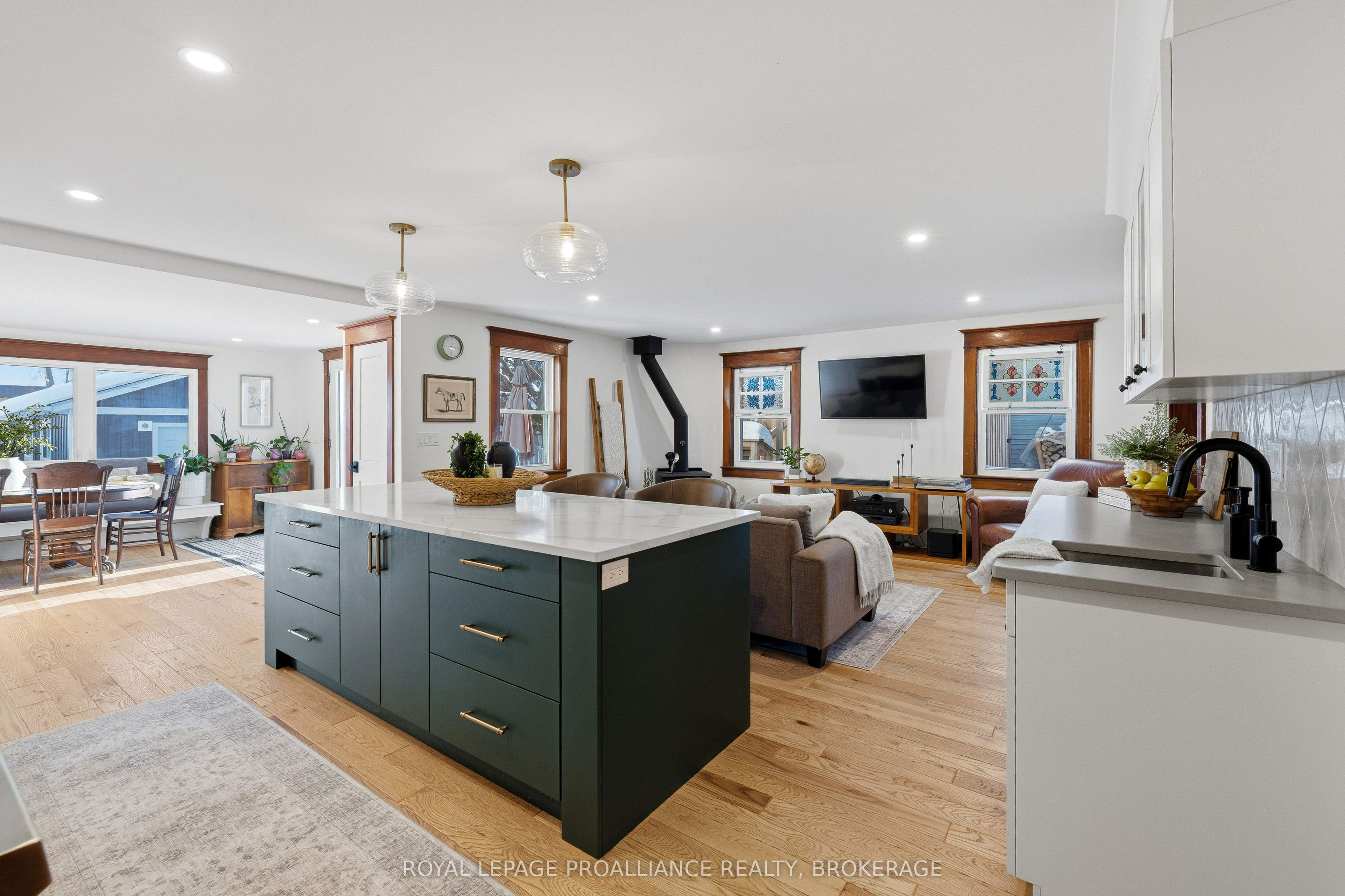 125 Pine Street Property Photo 21