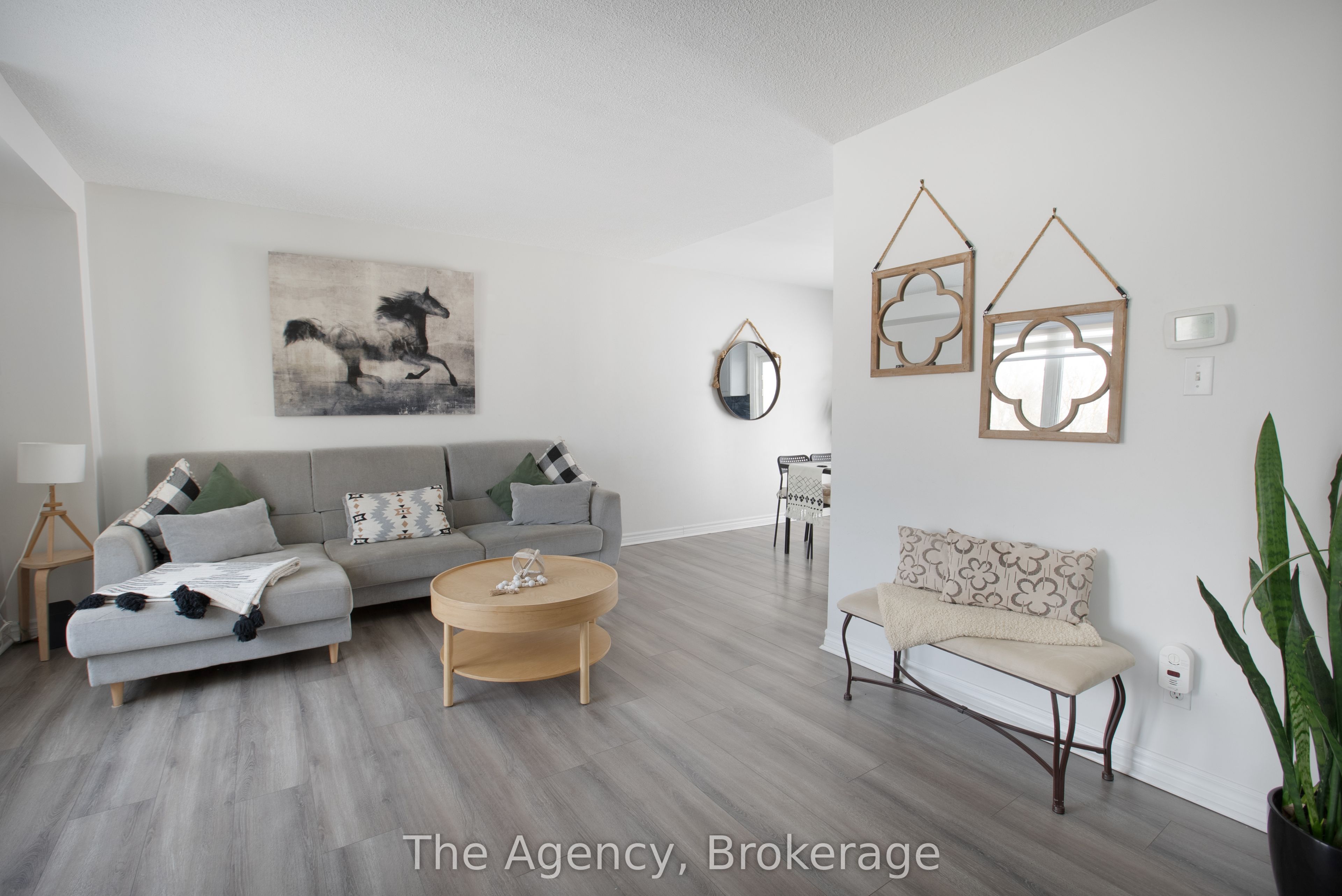 110 Leeson Street S Property Photo 3