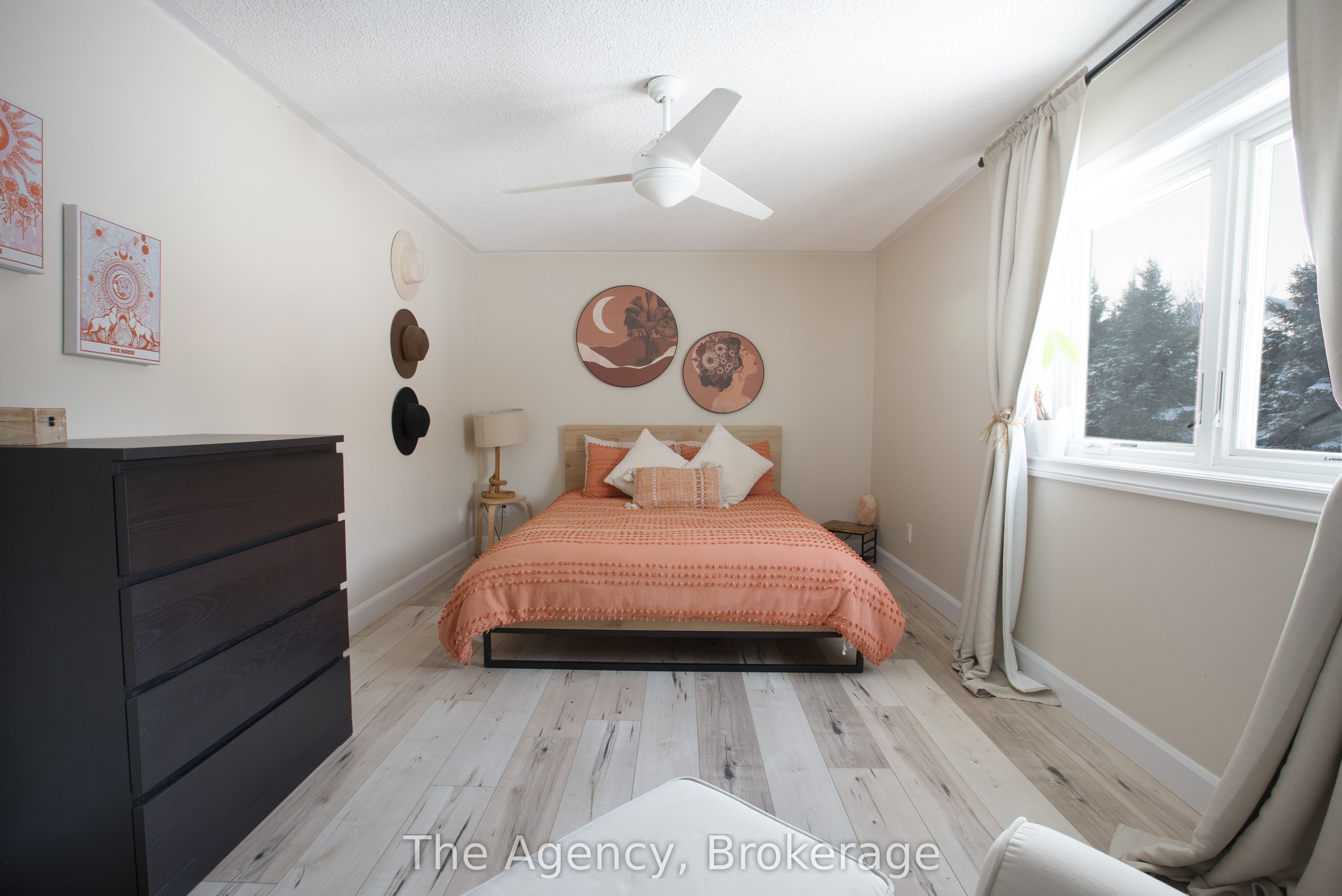 110 Leeson Street S Property Photo 16