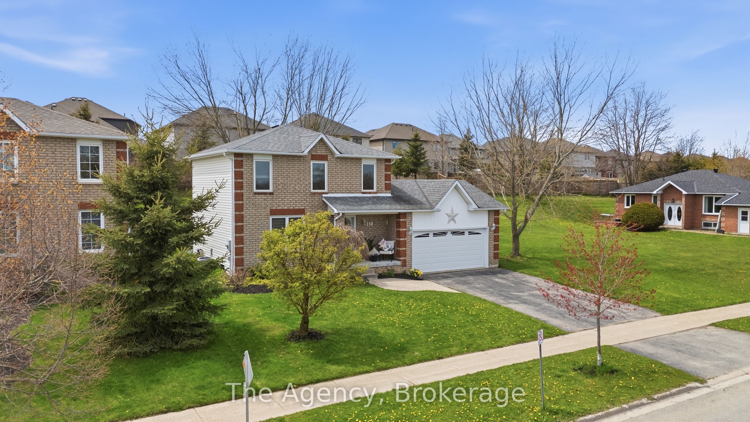110 Leeson Street S Property Photo 36