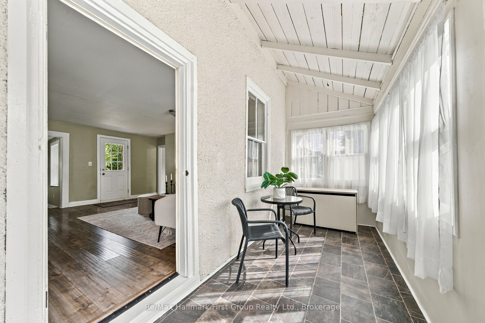 344 D'arcy Street Property Photo 5