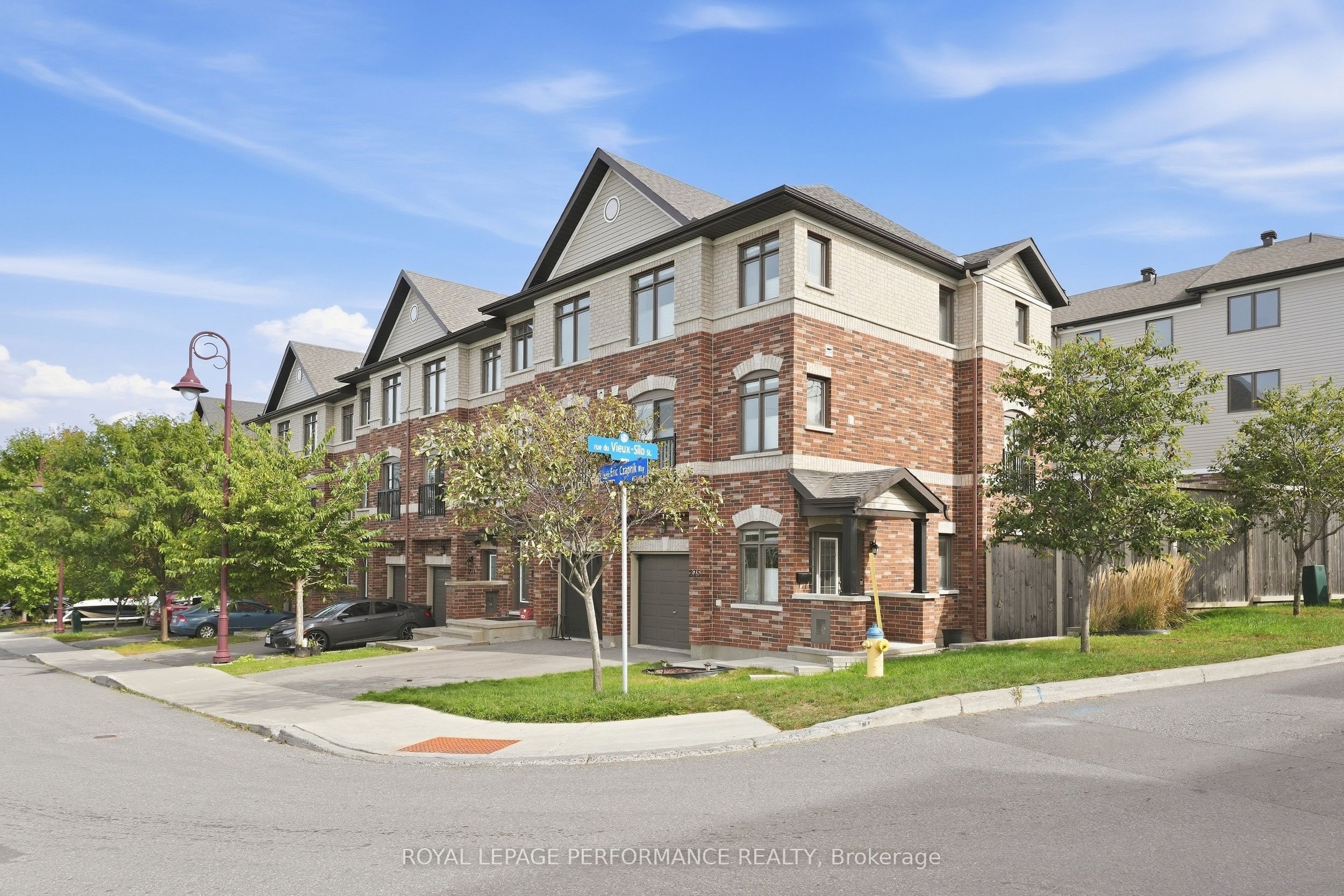 275 Eric Czapnik Way Property Photo 1