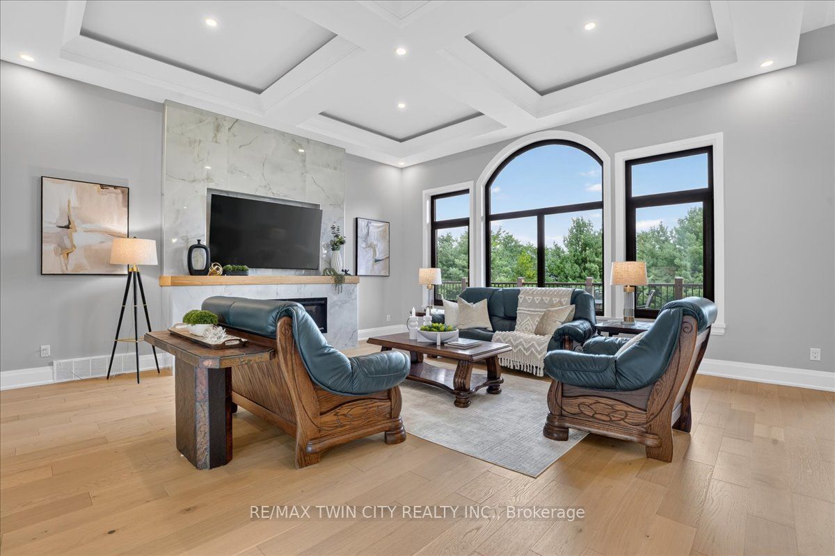 670 Bishopsgate Road 8 Property Photo 14
