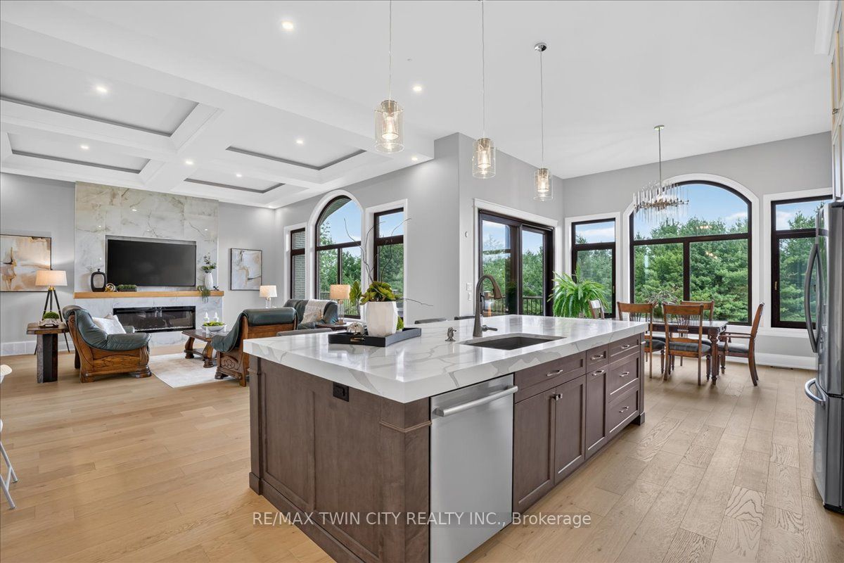 670 Bishopsgate Road 8 Property Photo 23