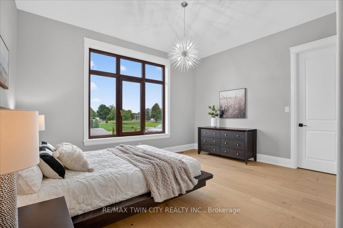 670 Bishopsgate Road 8 Property Photo 41