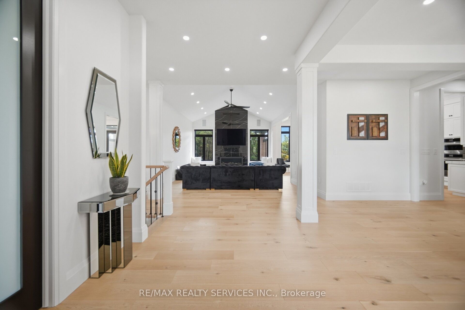 56 Augustus Street Property Photo 10