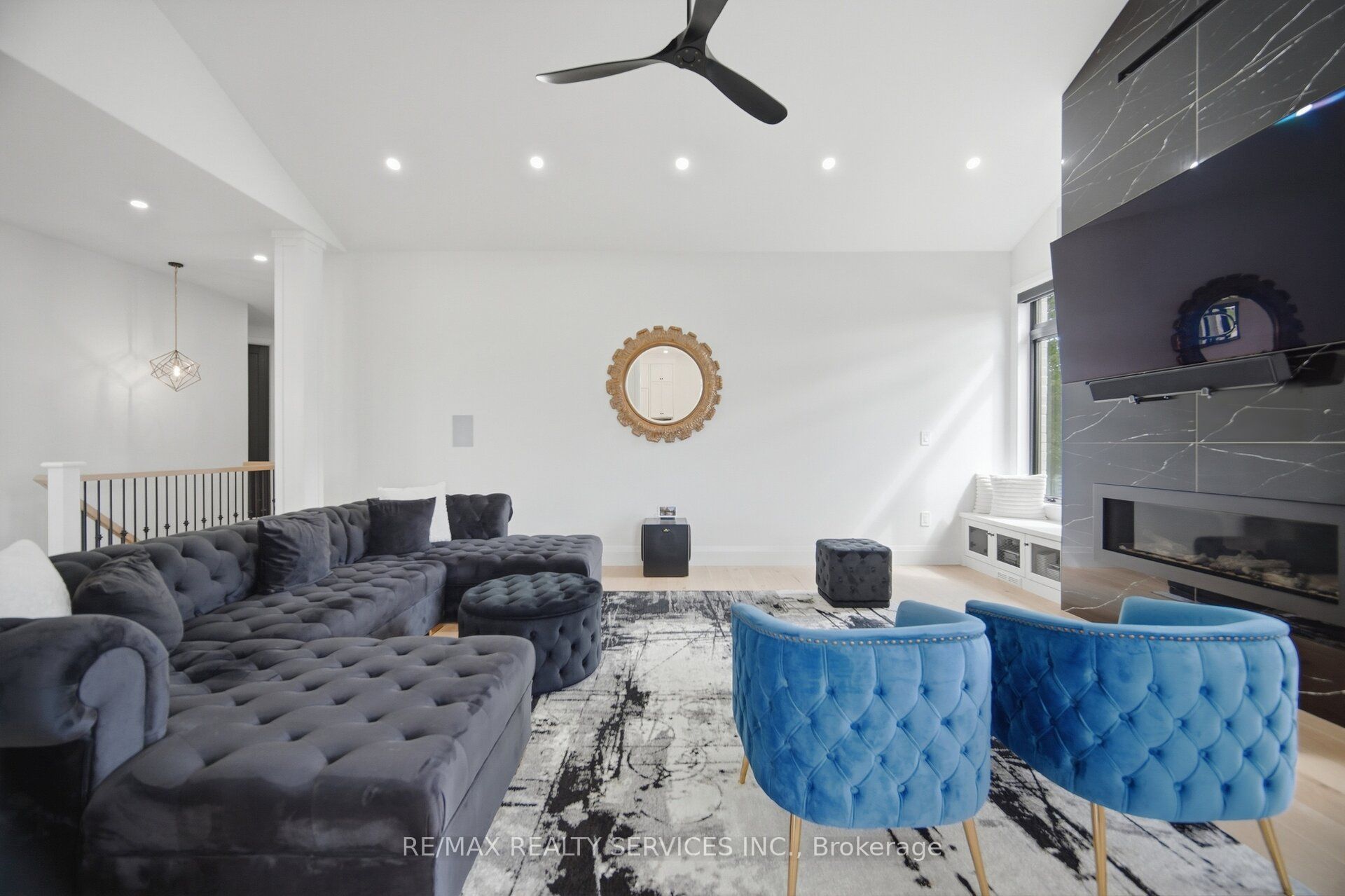 56 Augustus Street Property Photo 13