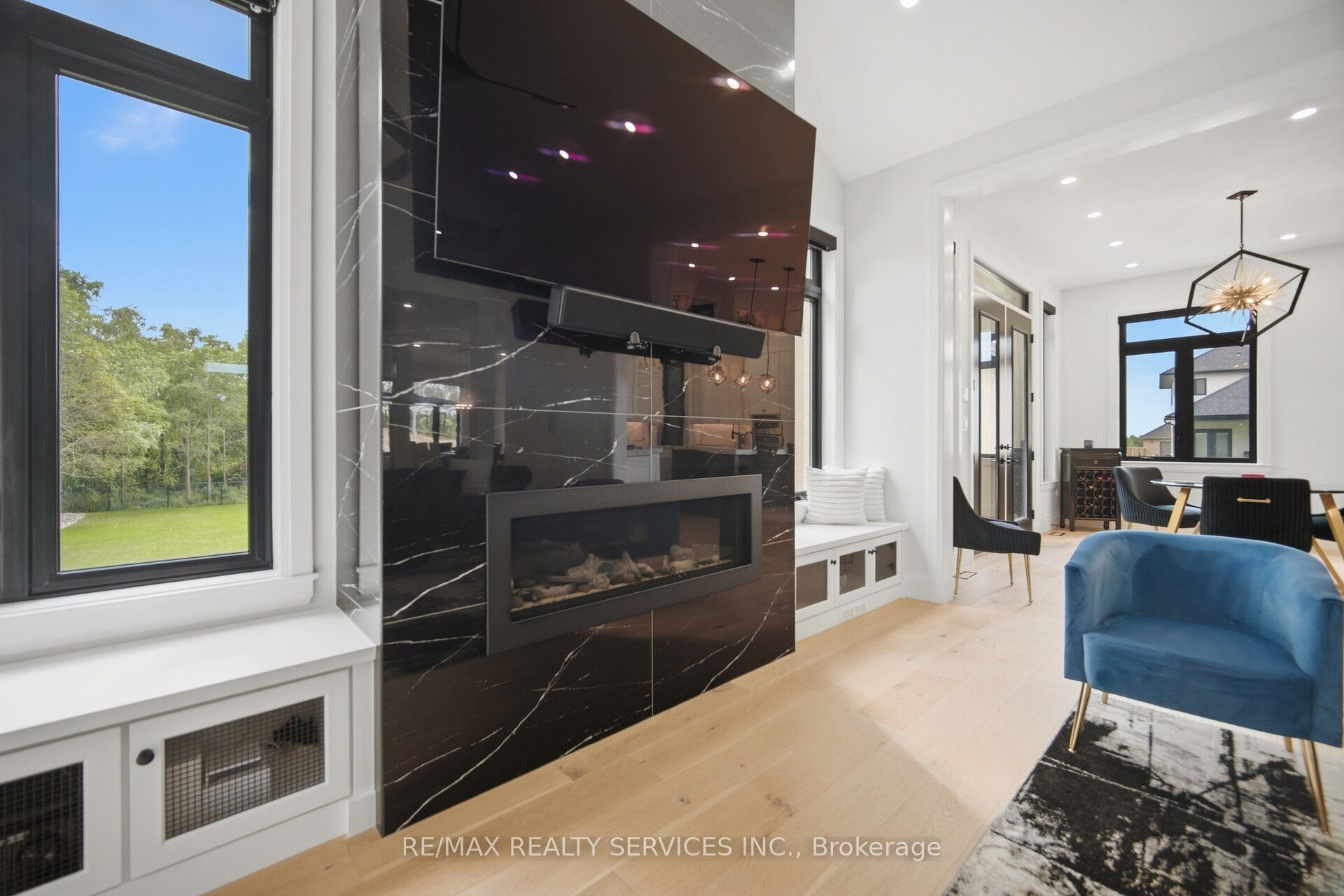 56 Augustus Street Property Photo 14