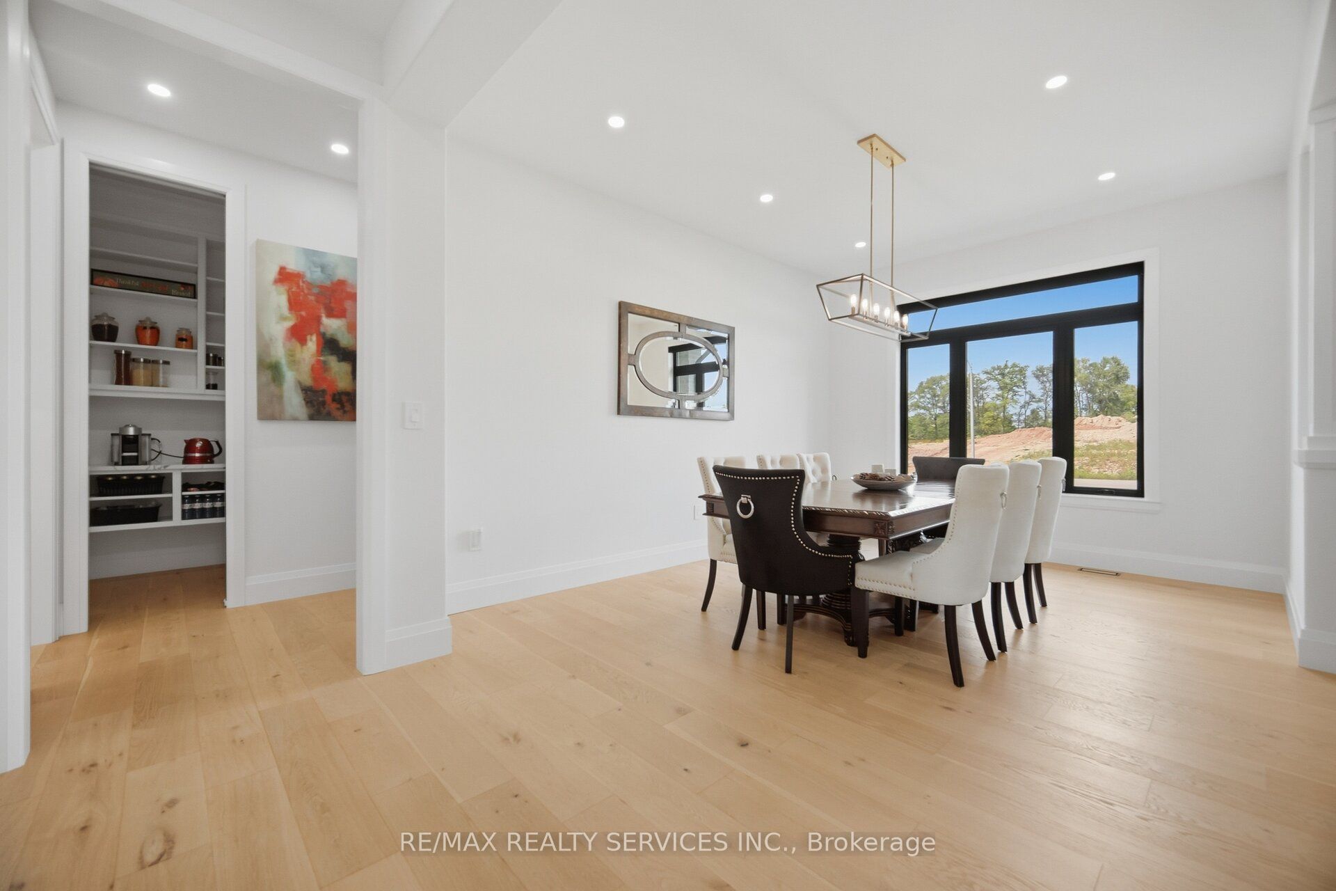 56 Augustus Street Property Photo 28