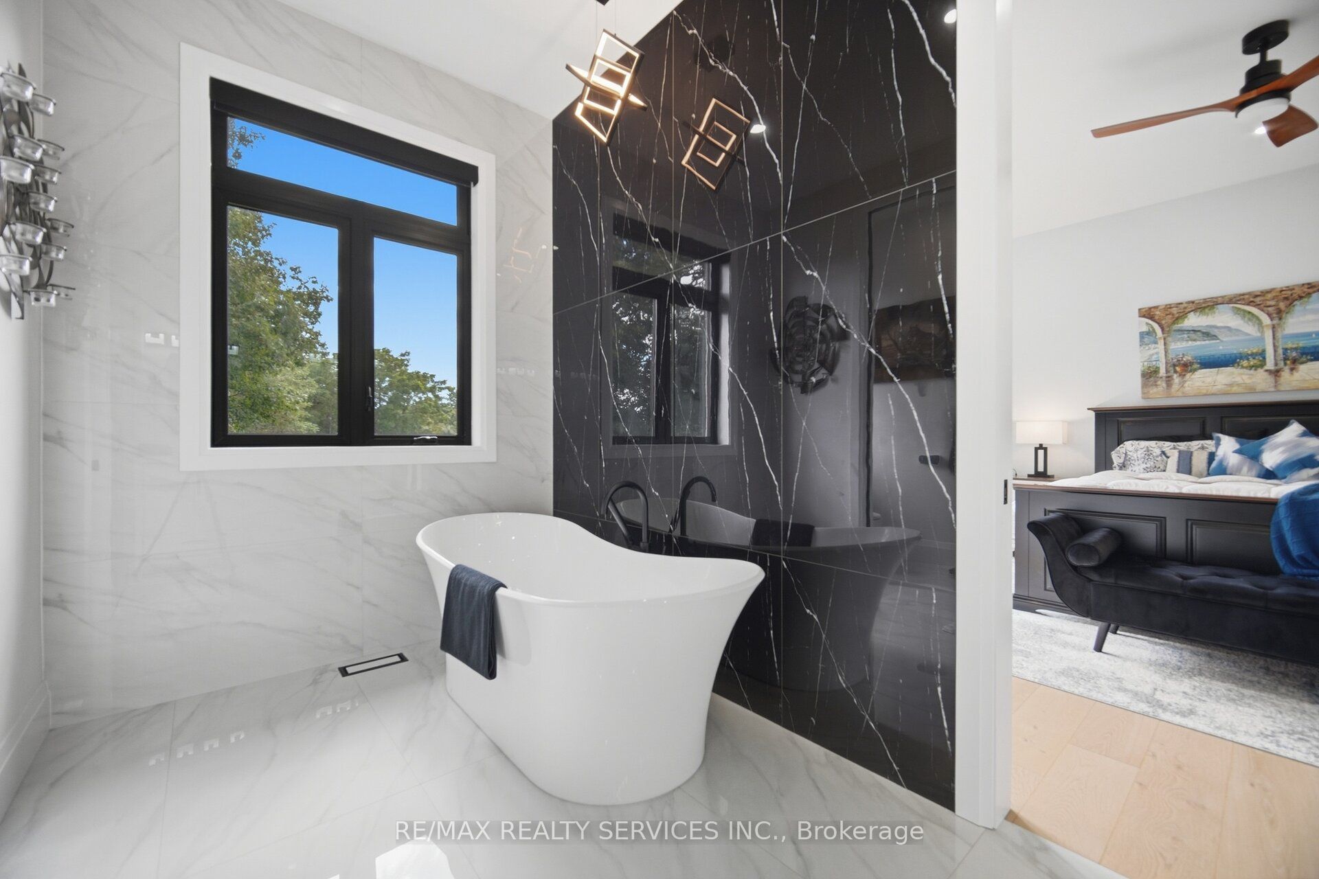 56 Augustus Street Property Photo 33
