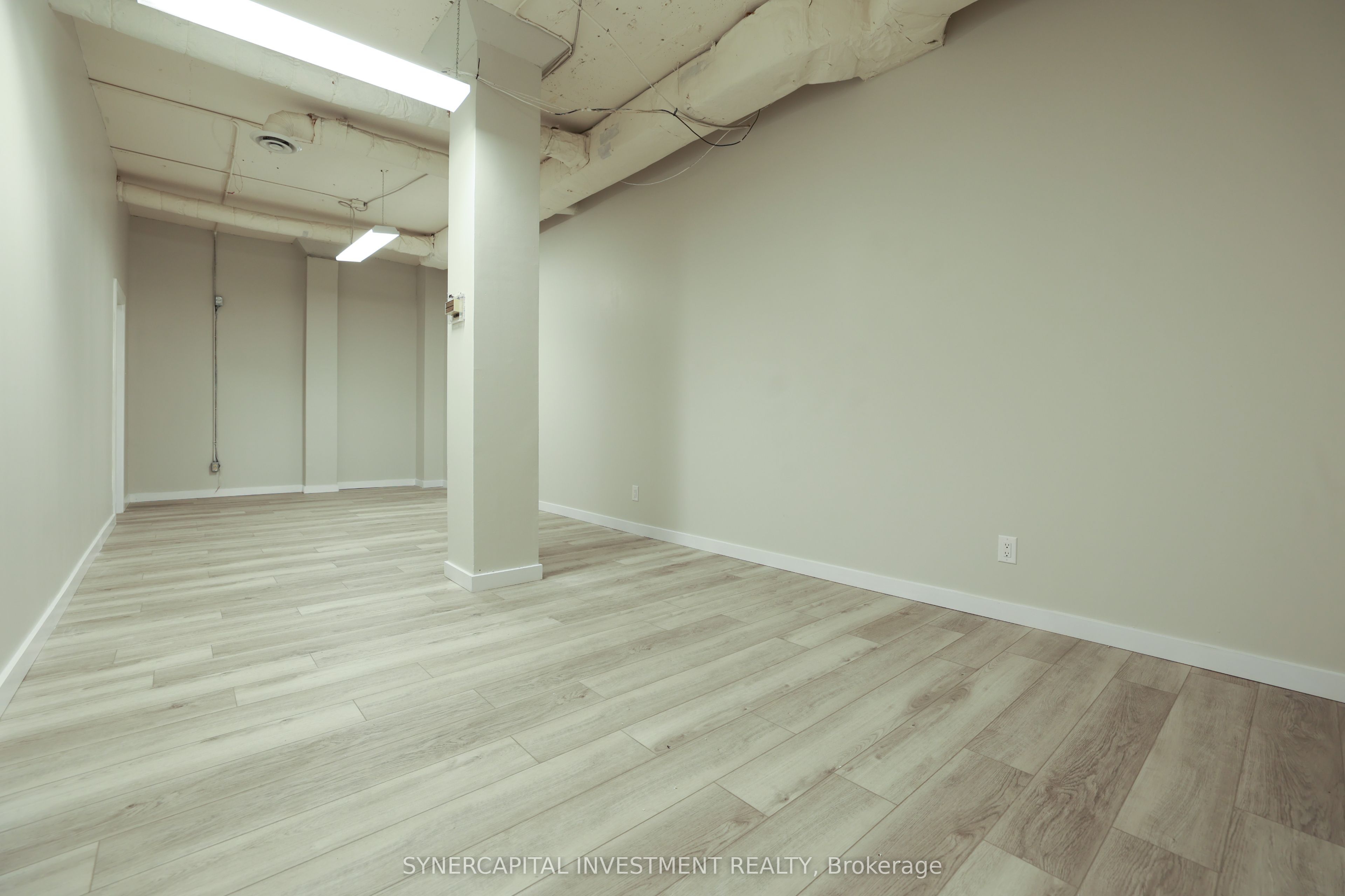 1376 Bank Street B400 Property Photo 10