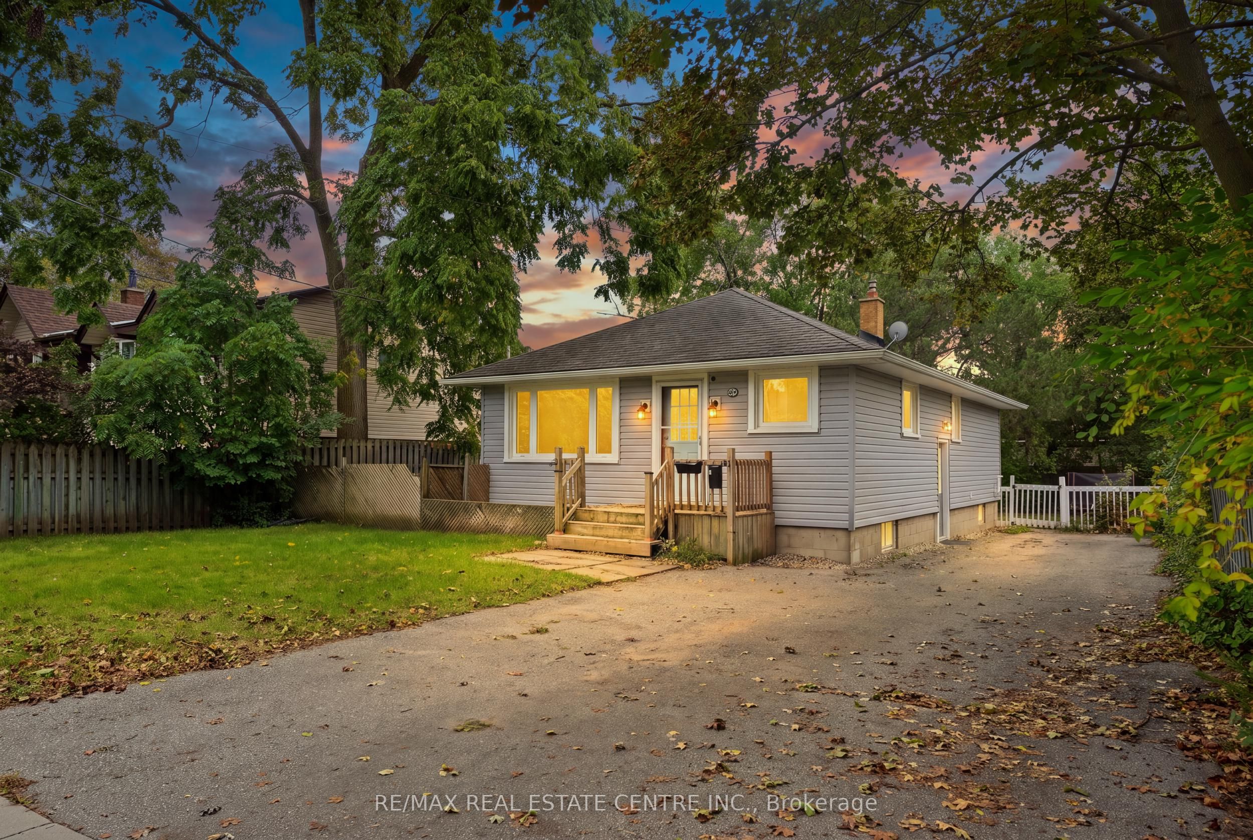 226 Delhi Street Property Photo 1