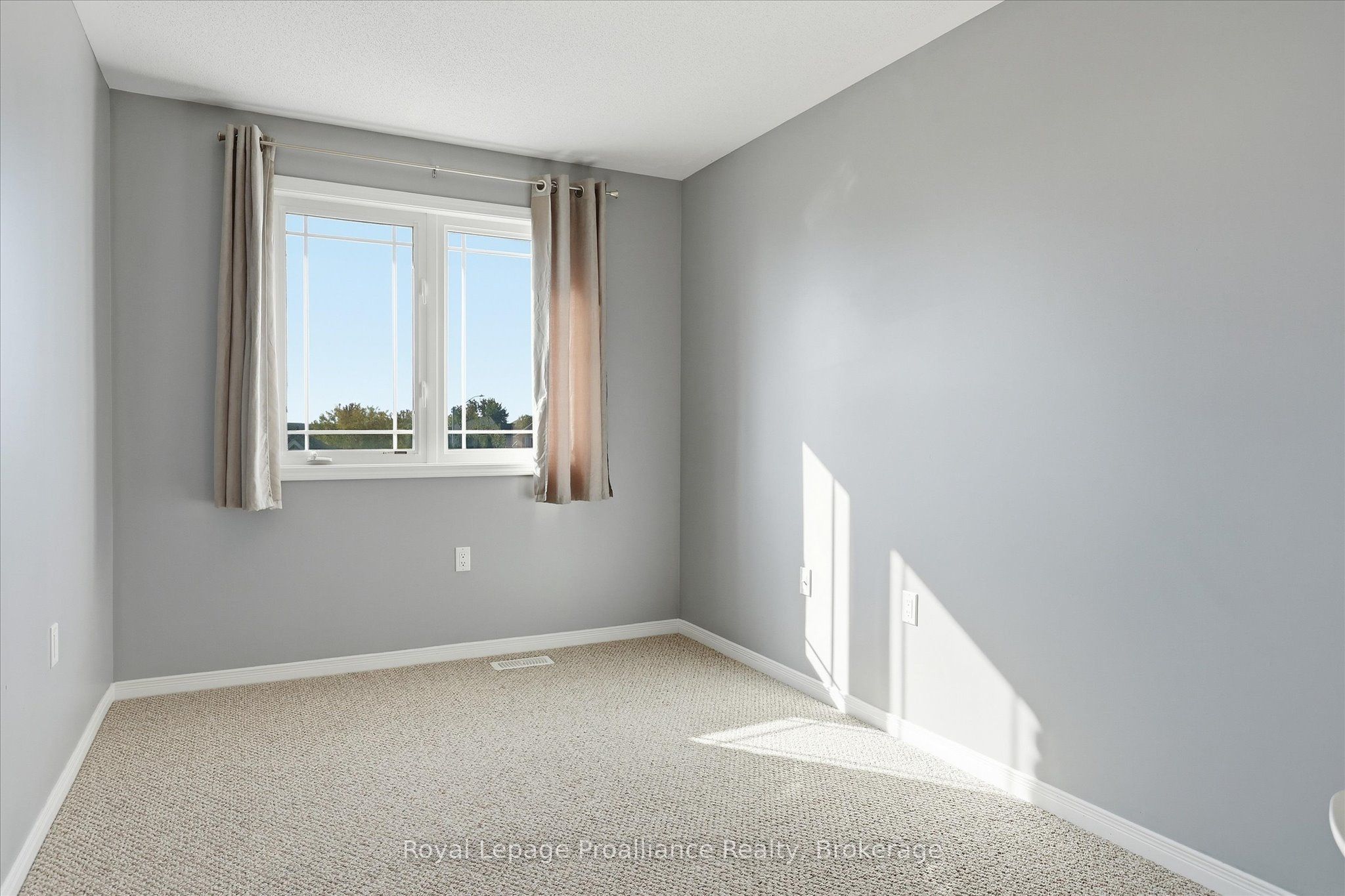 82 Parcells Crescent Property Photo 28