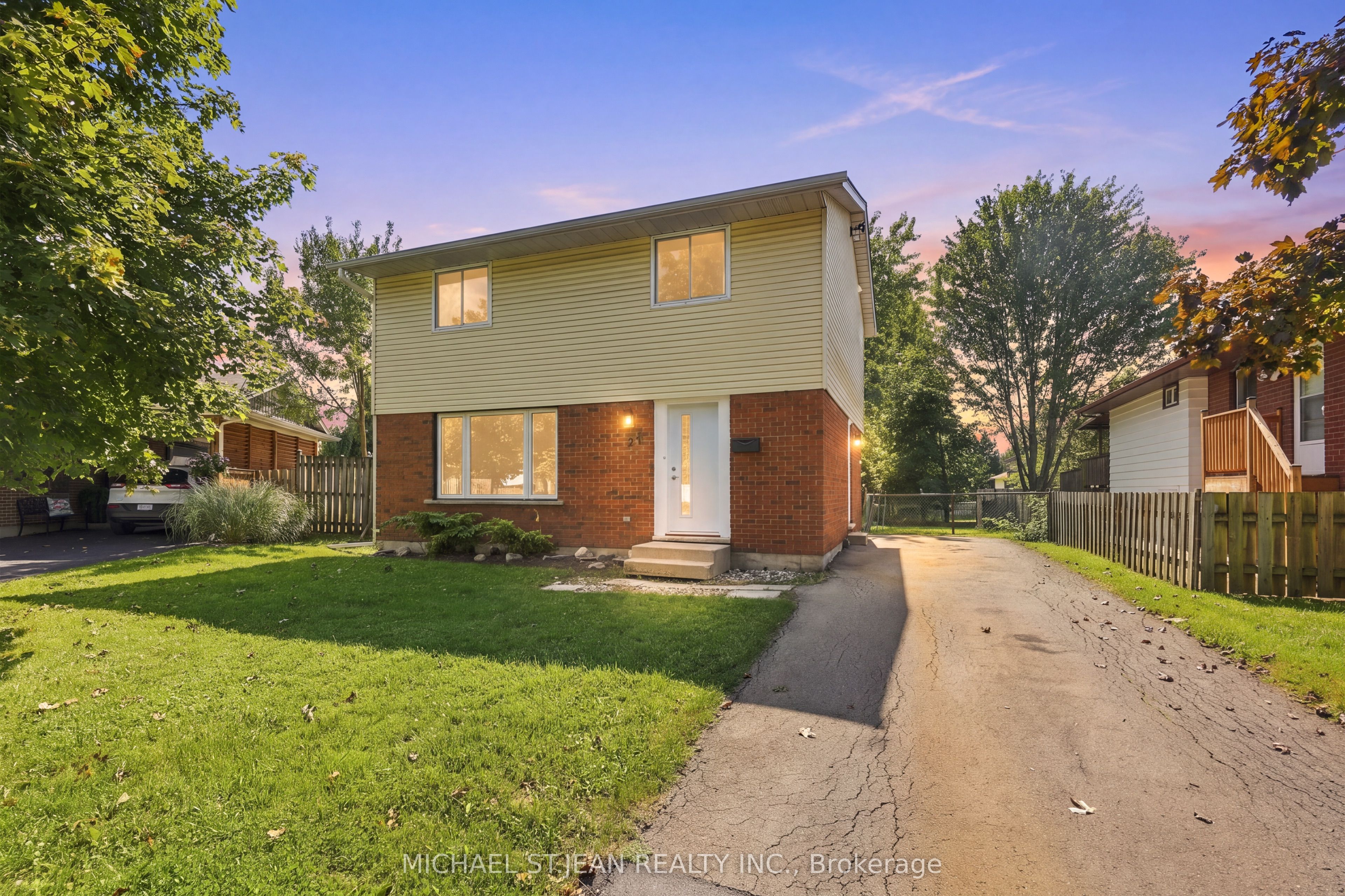 27 Cummington Place