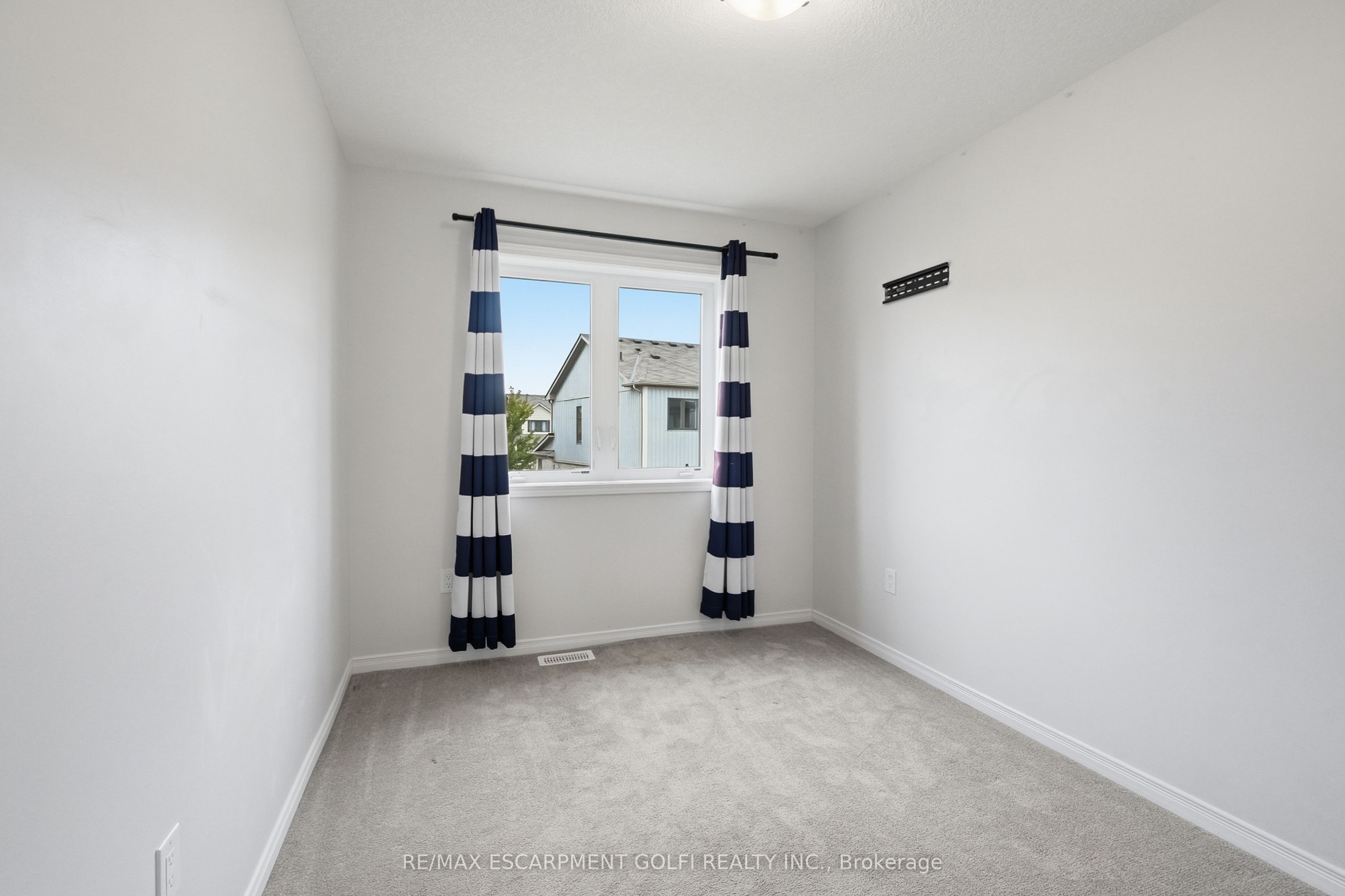 23 Patterson Drive Property Photo 28
