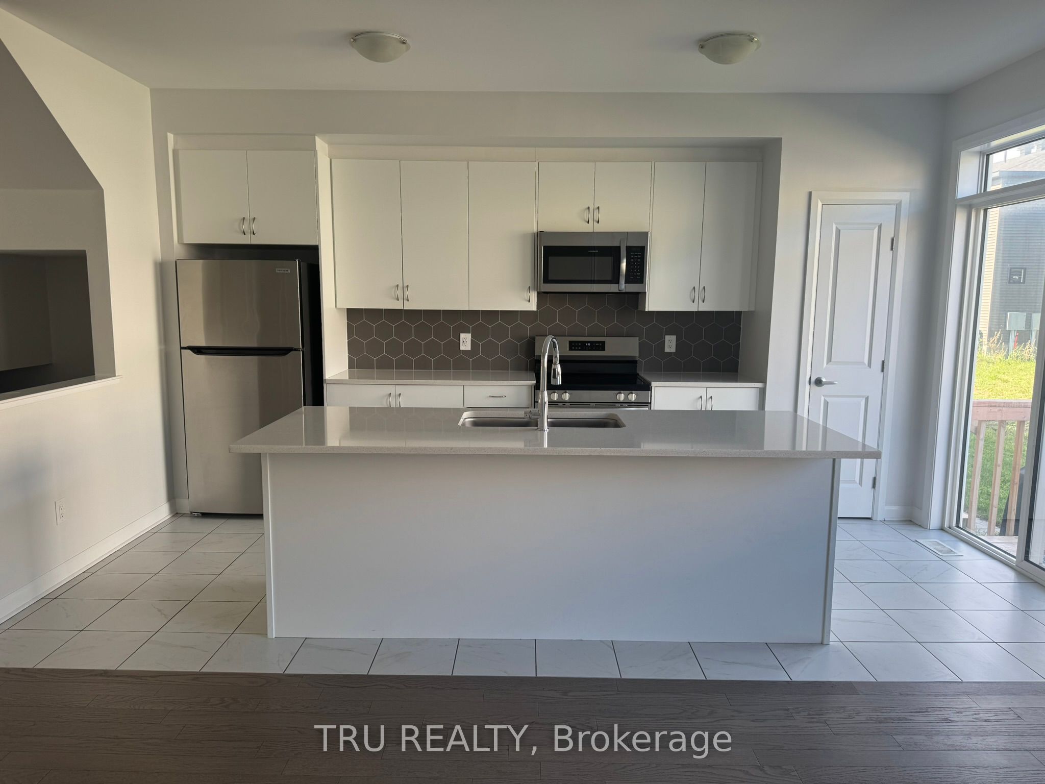76 Osler Street Property Photo 8