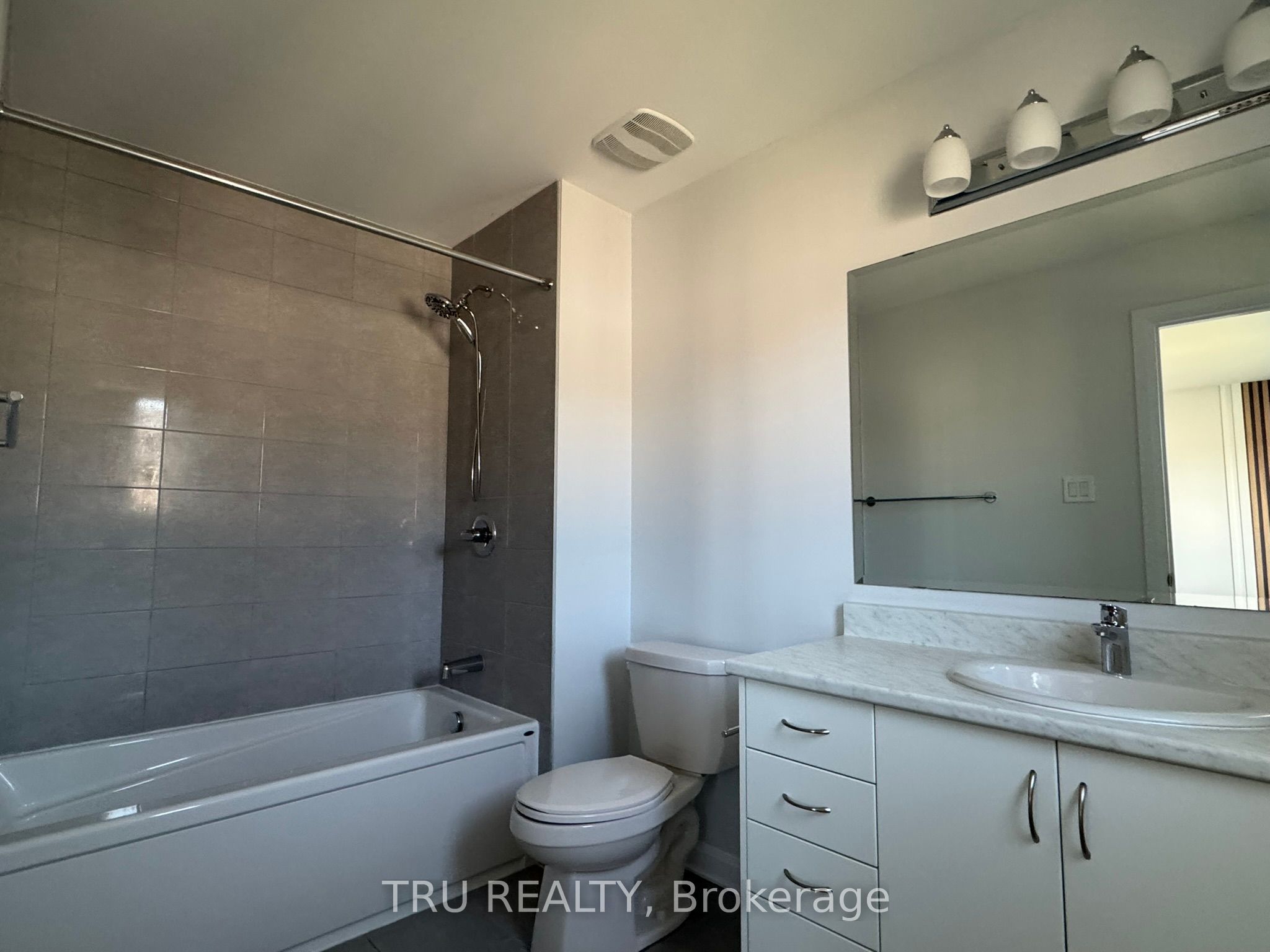 76 Osler Street Property Photo 19