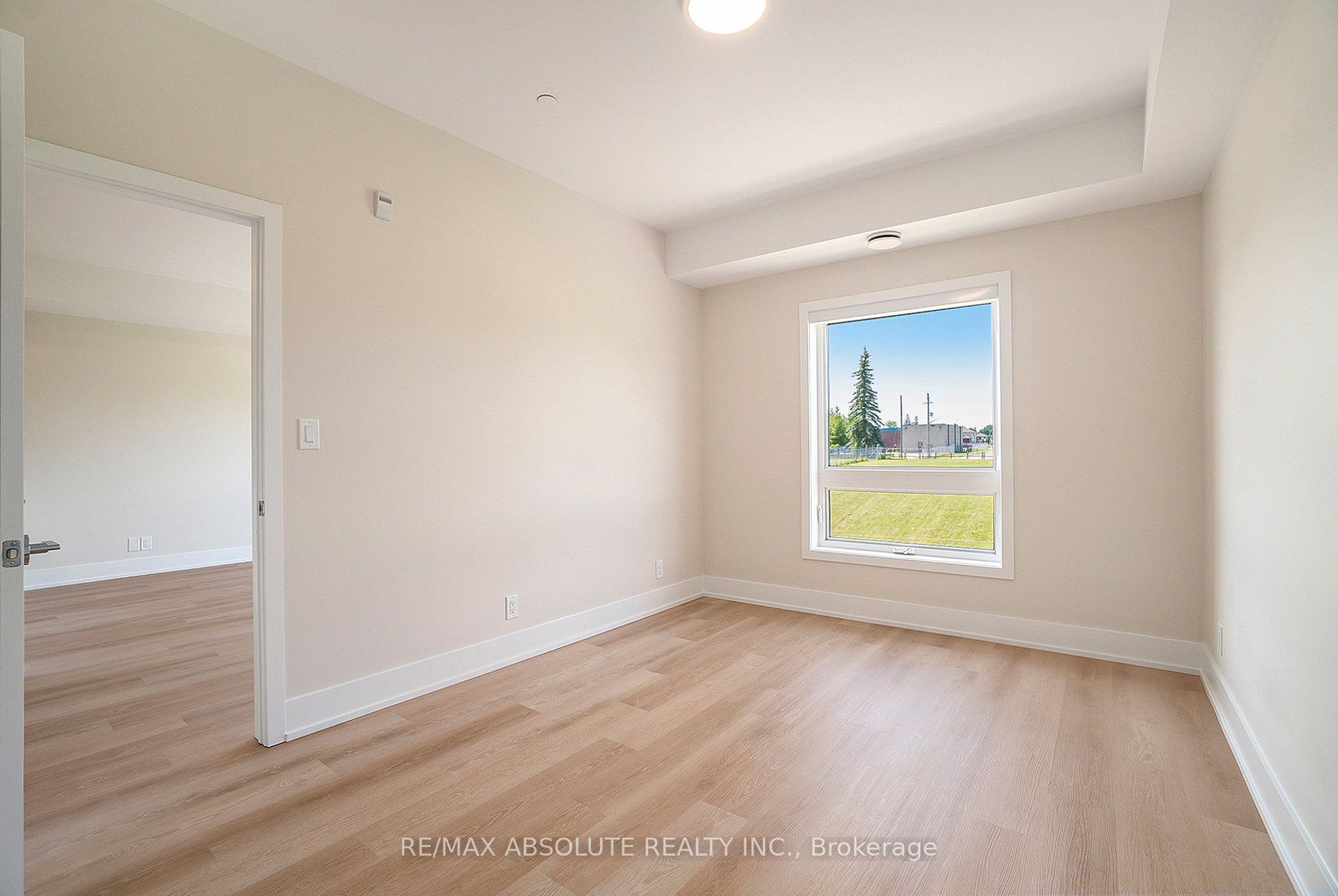 12 Thomas Street S 305 Property Photo 6