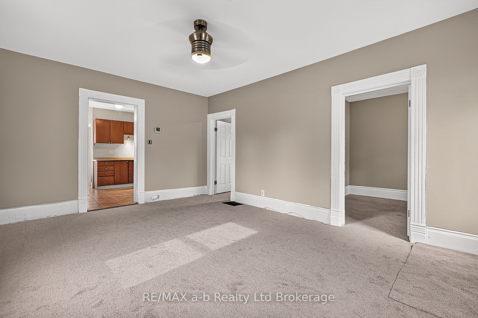 250 Frederick Street Property Photo 21