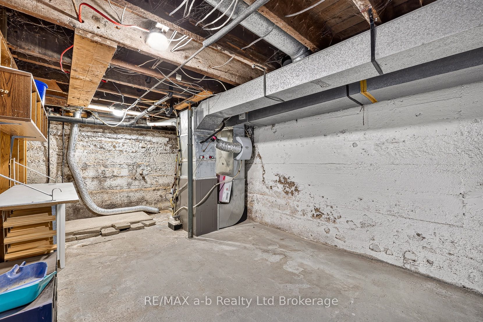 250 Frederick Street Property Photo 27