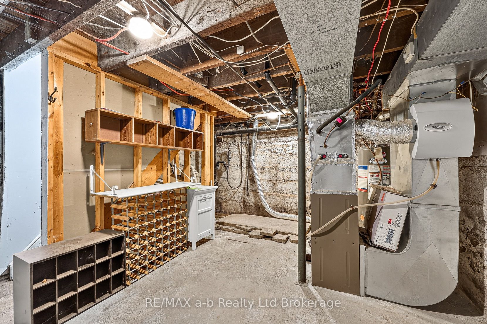 250 Frederick Street Property Photo 28