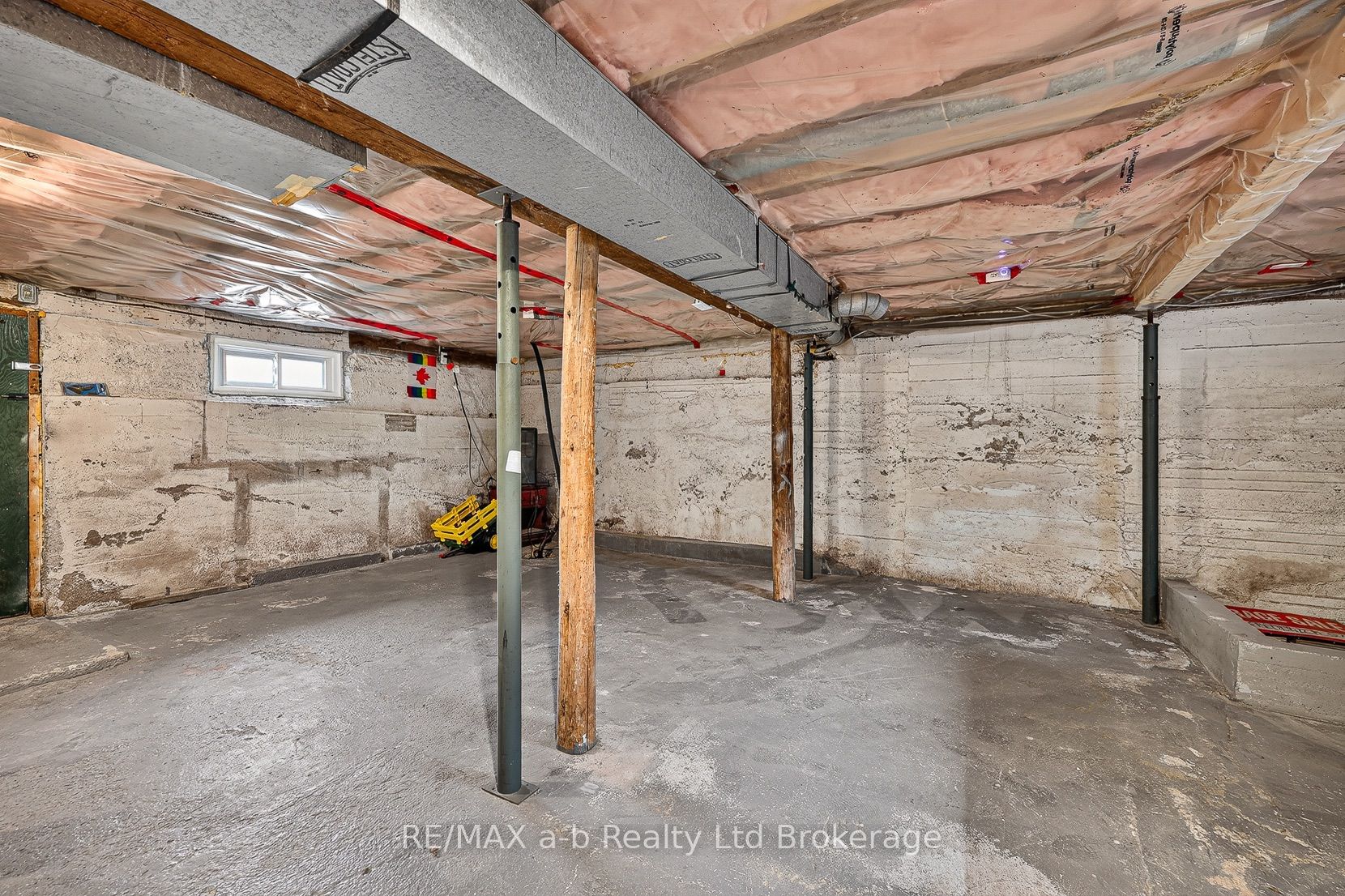 250 Frederick Street Property Photo 29