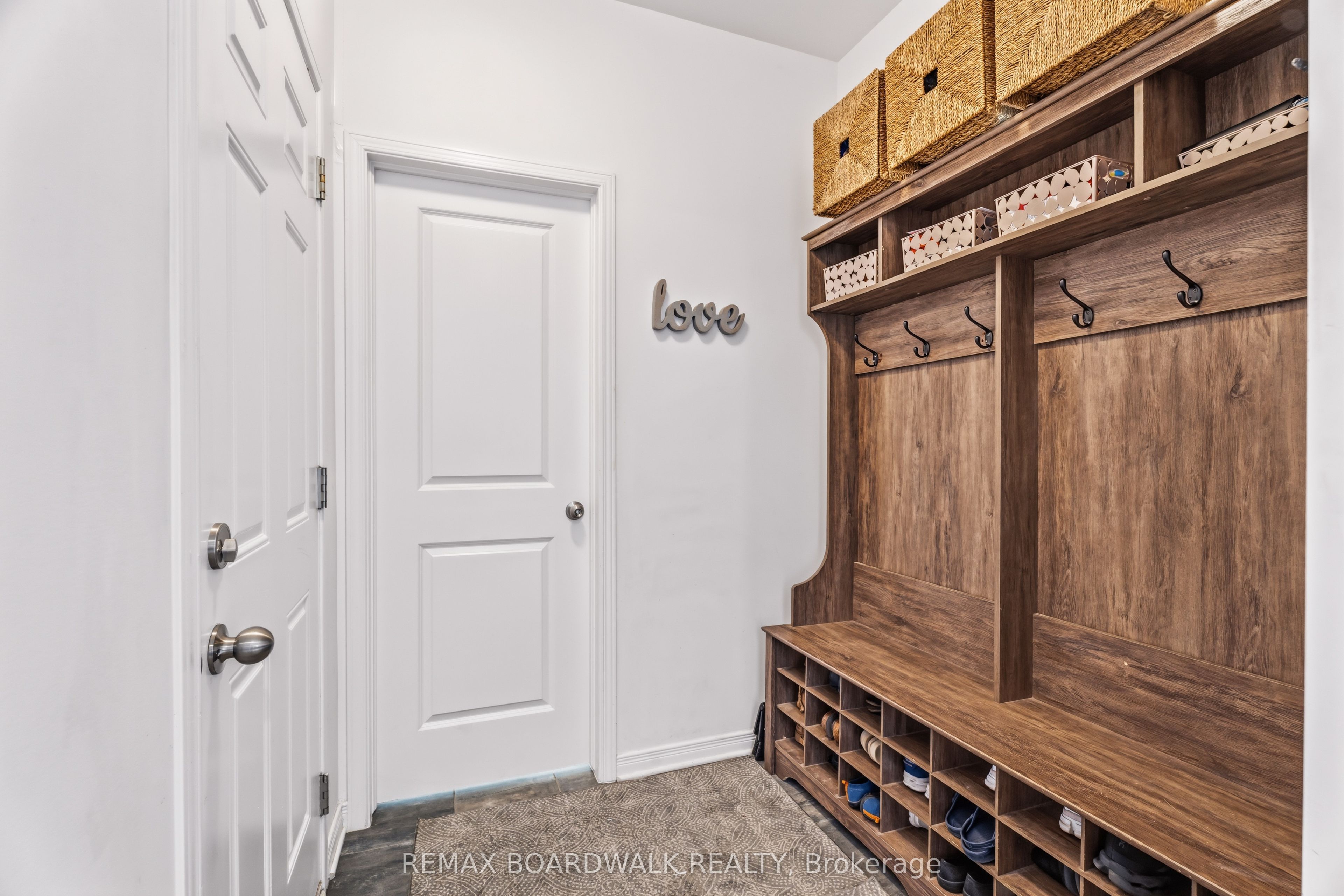 210 Pingwi Place Property Photo 22