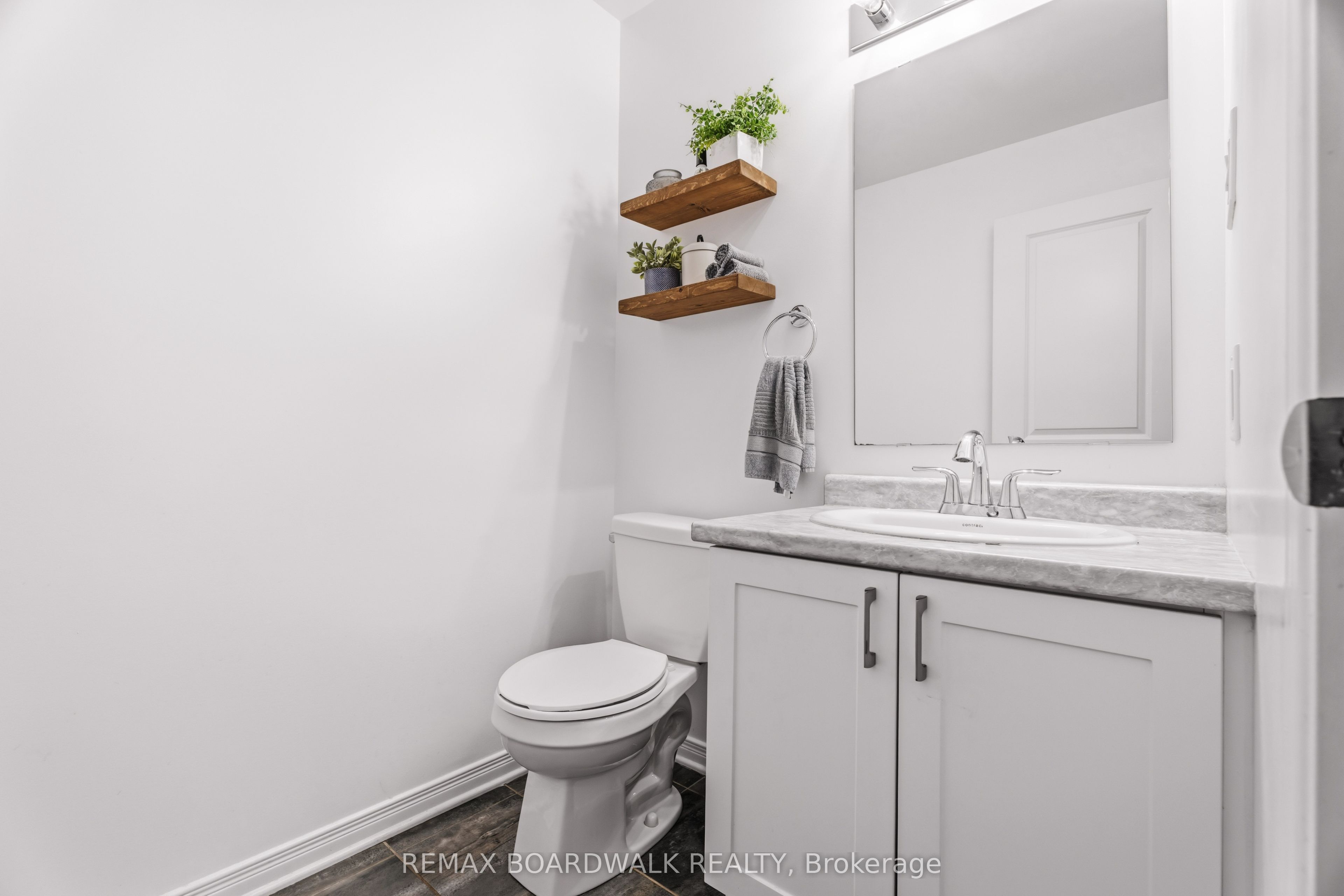 210 Pingwi Place Property Photo 23