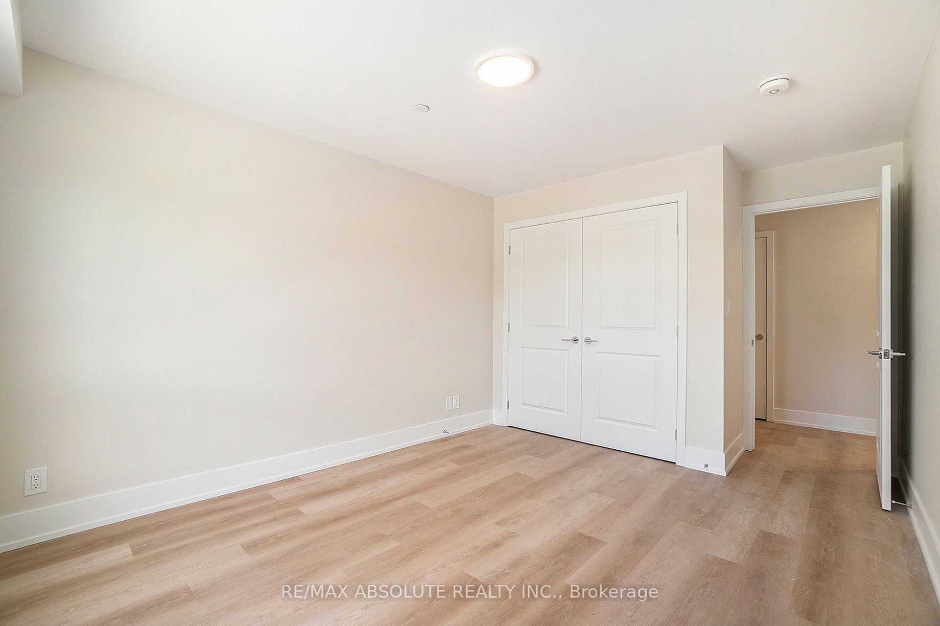 12b Thomas Street S 402 Property Photo 22