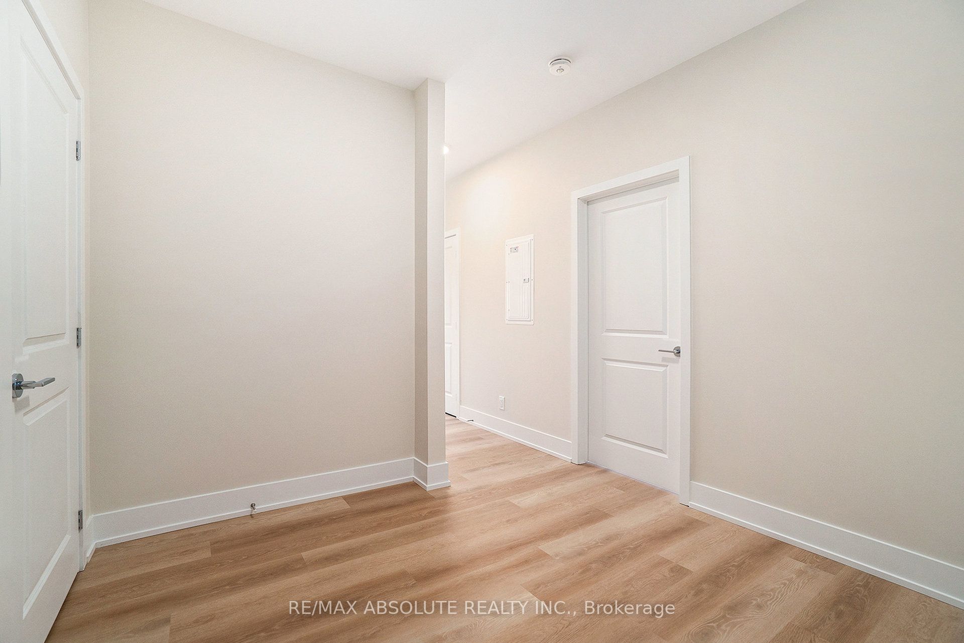 12b Thomas Street S 402 Property Photo 25