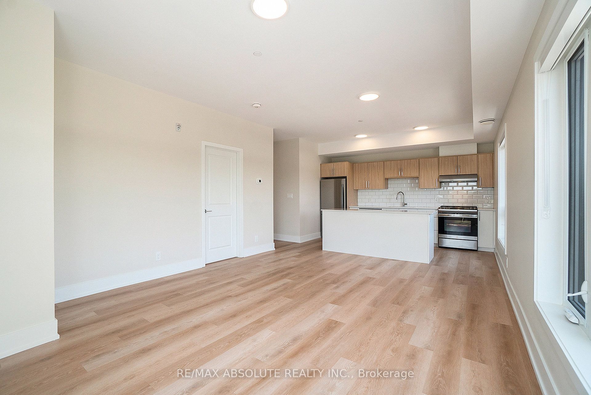 12b Thomas Street S 402 Property Photo 27