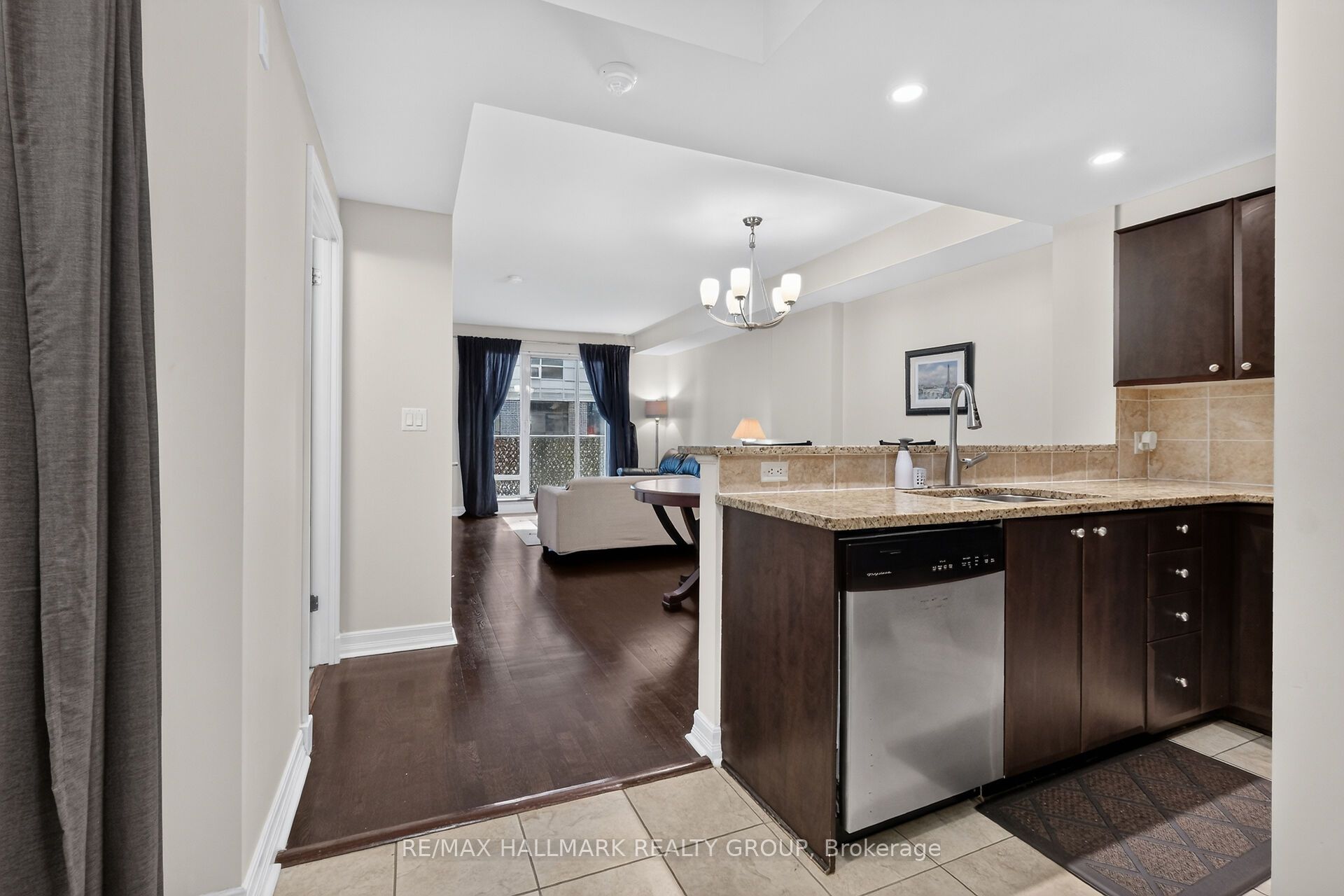 200 Besserer Street 208 Property Photo 5