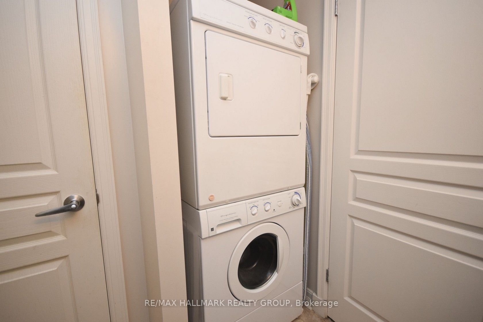 200 Besserer Street 208 Property Photo 28