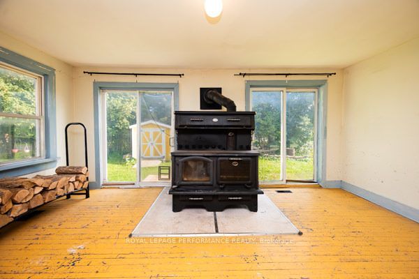 24 Mechanic Street W Property Photo 7
