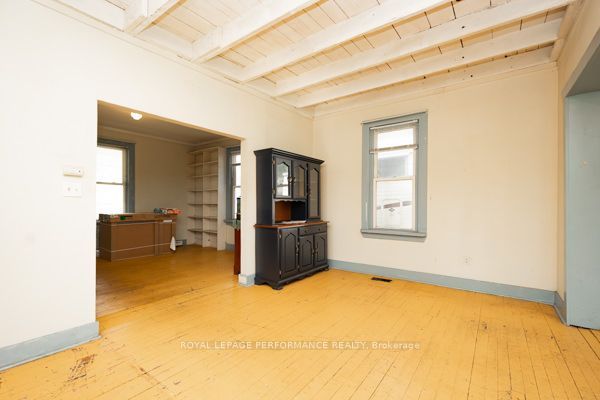 24 Mechanic Street W Property Photo 8