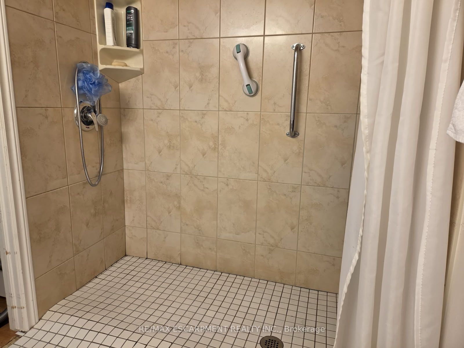 240 Quigley Road 201 Property Photo 21